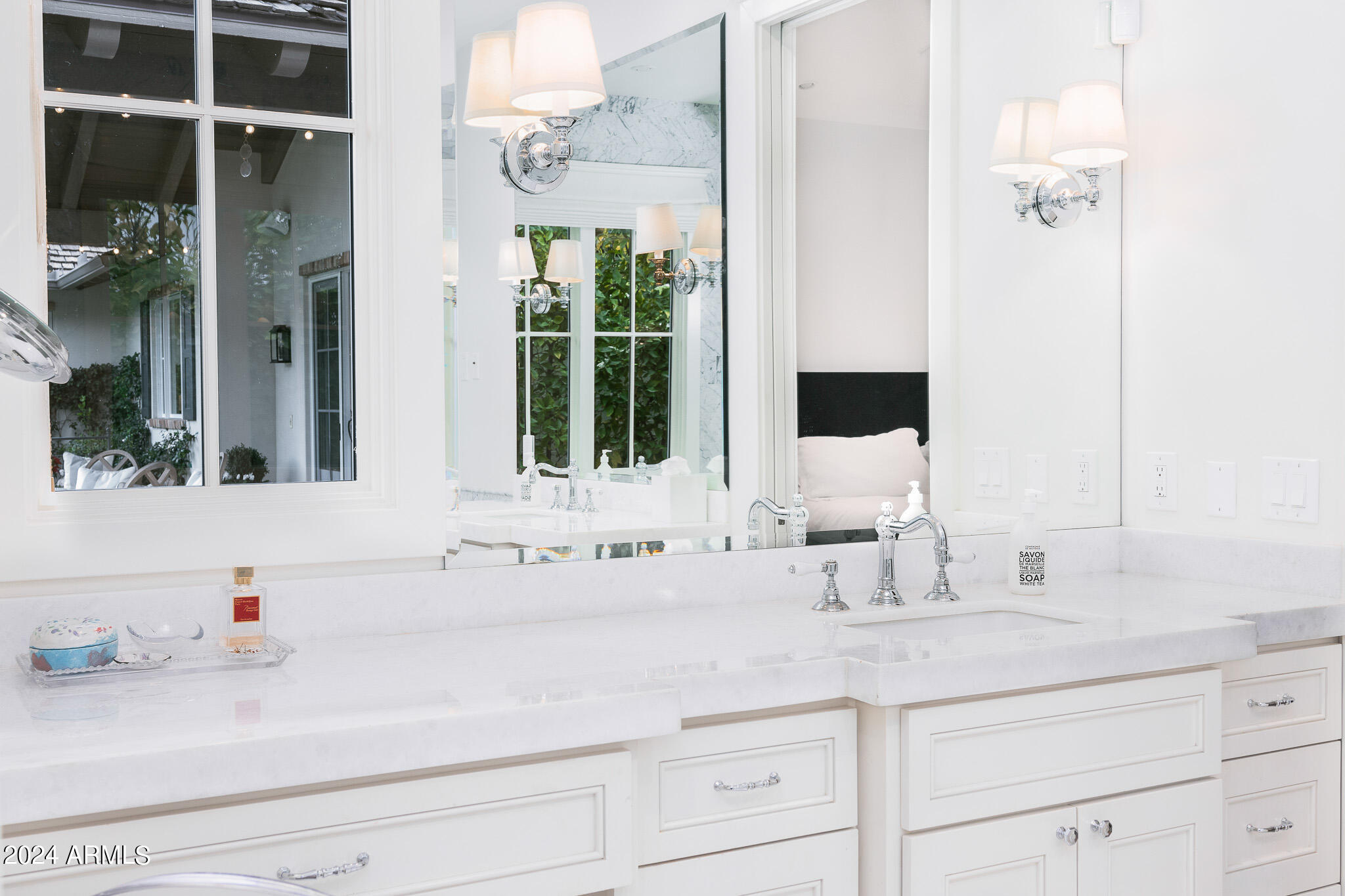 6048 E CALLE DEL NORTE --