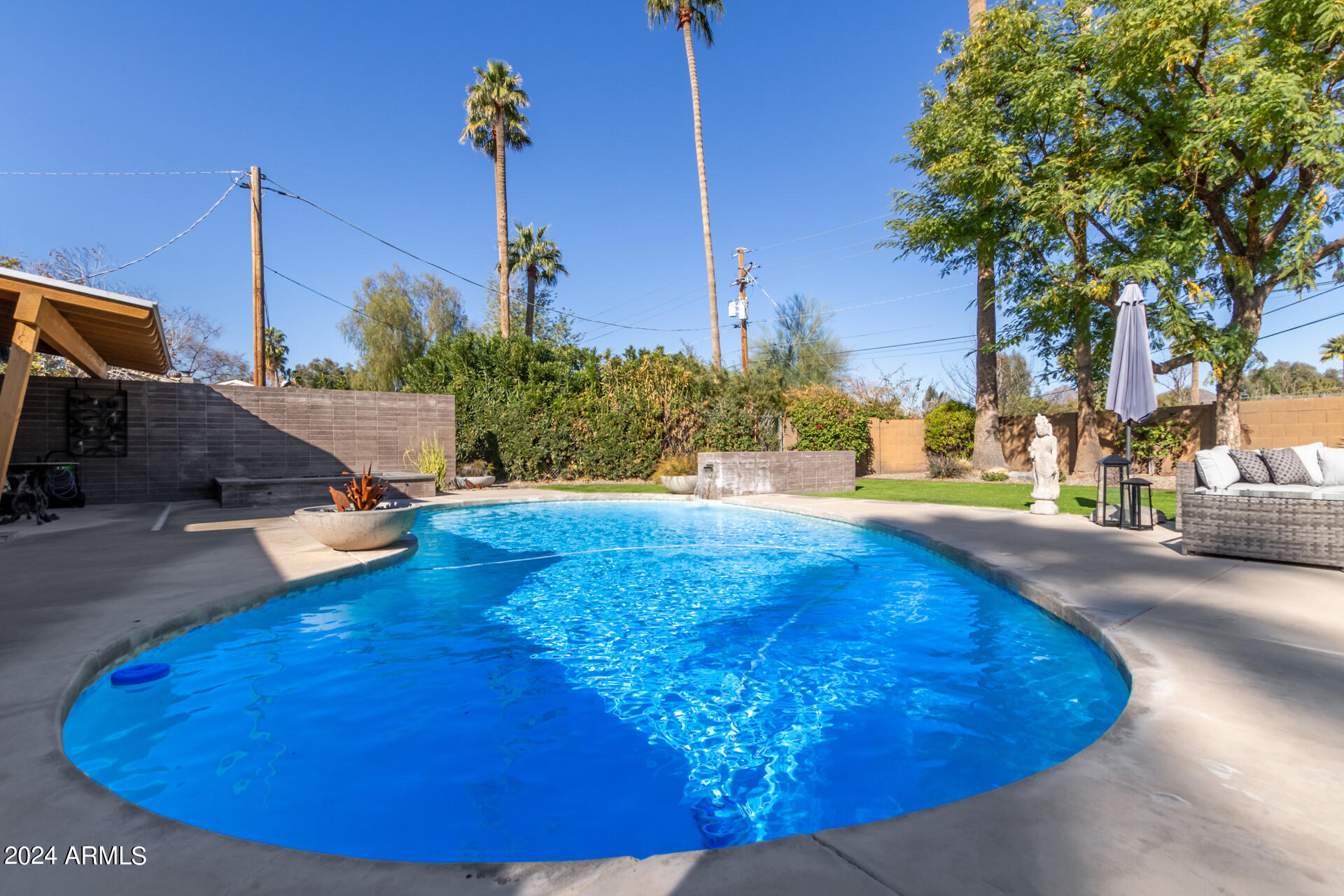 4128 E MEDLOCK Drive