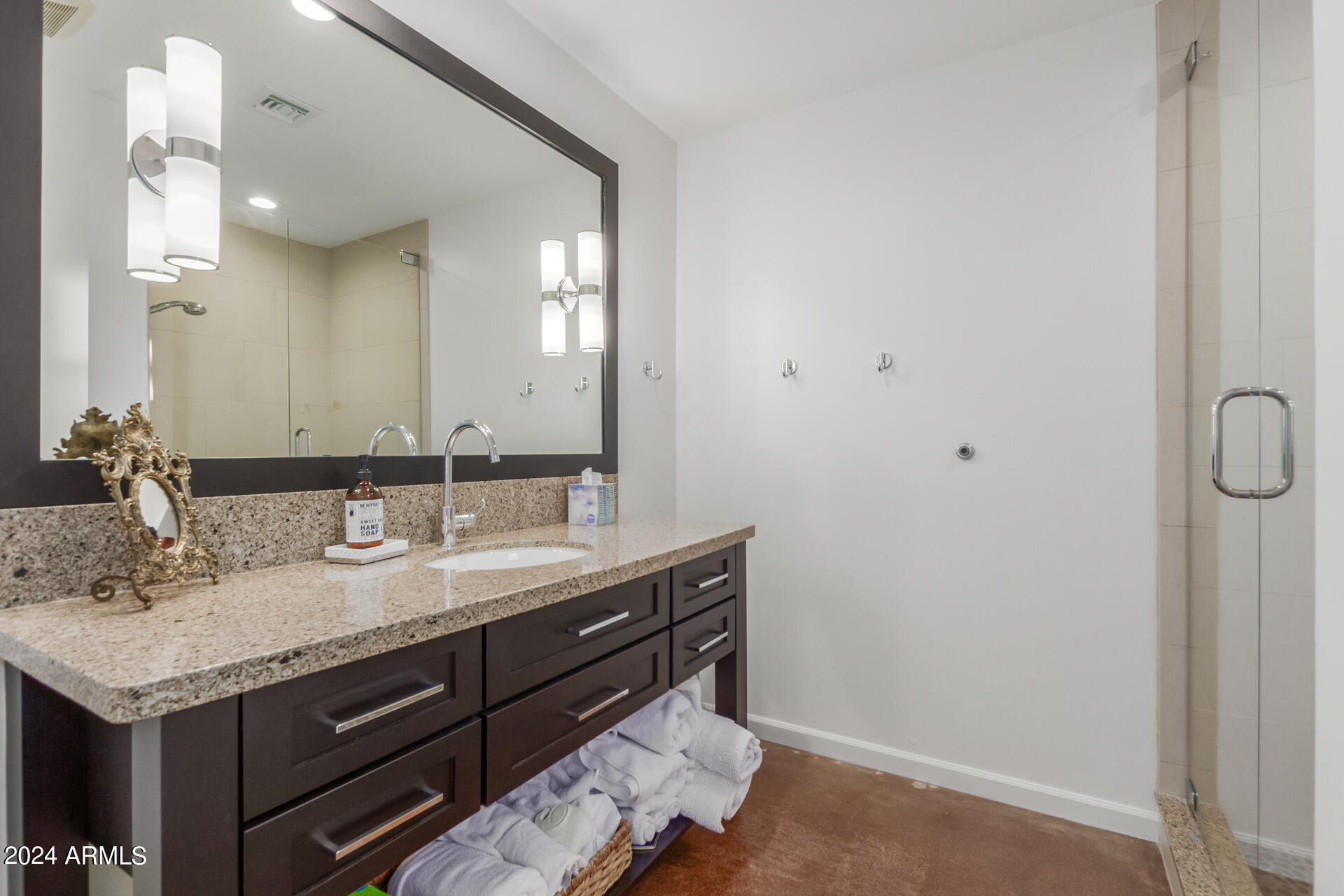 4128 E MEDLOCK Drive