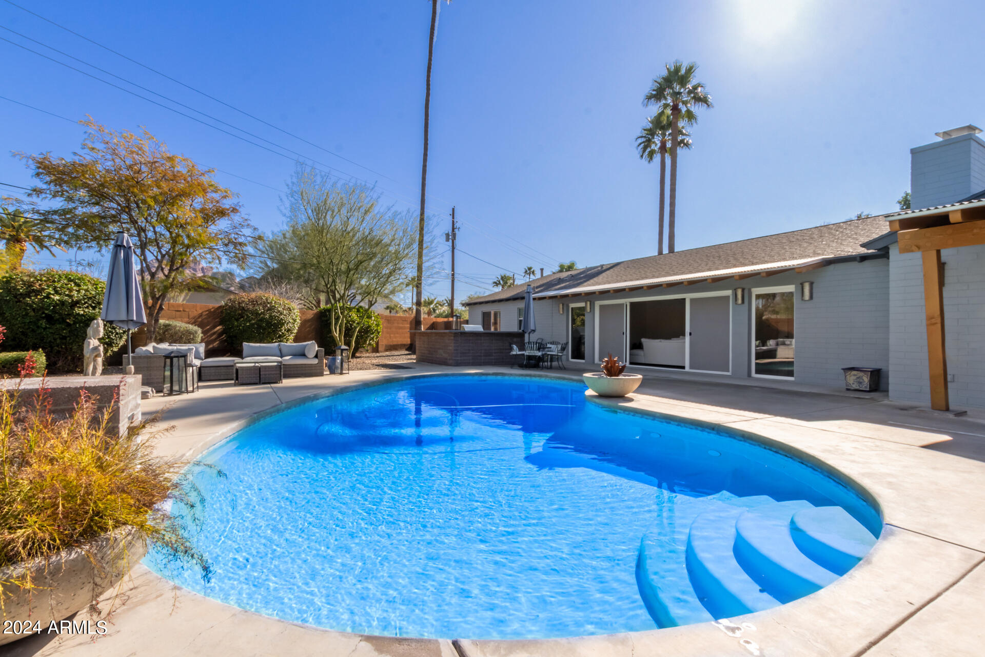 4128 E MEDLOCK Drive