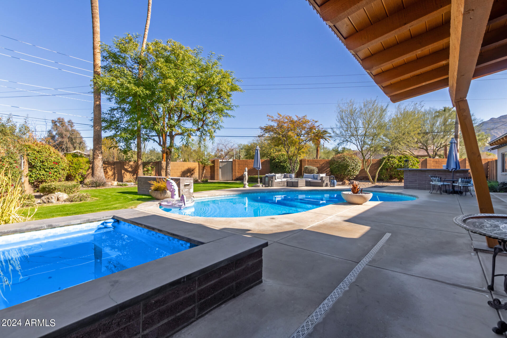 4128 E MEDLOCK Drive