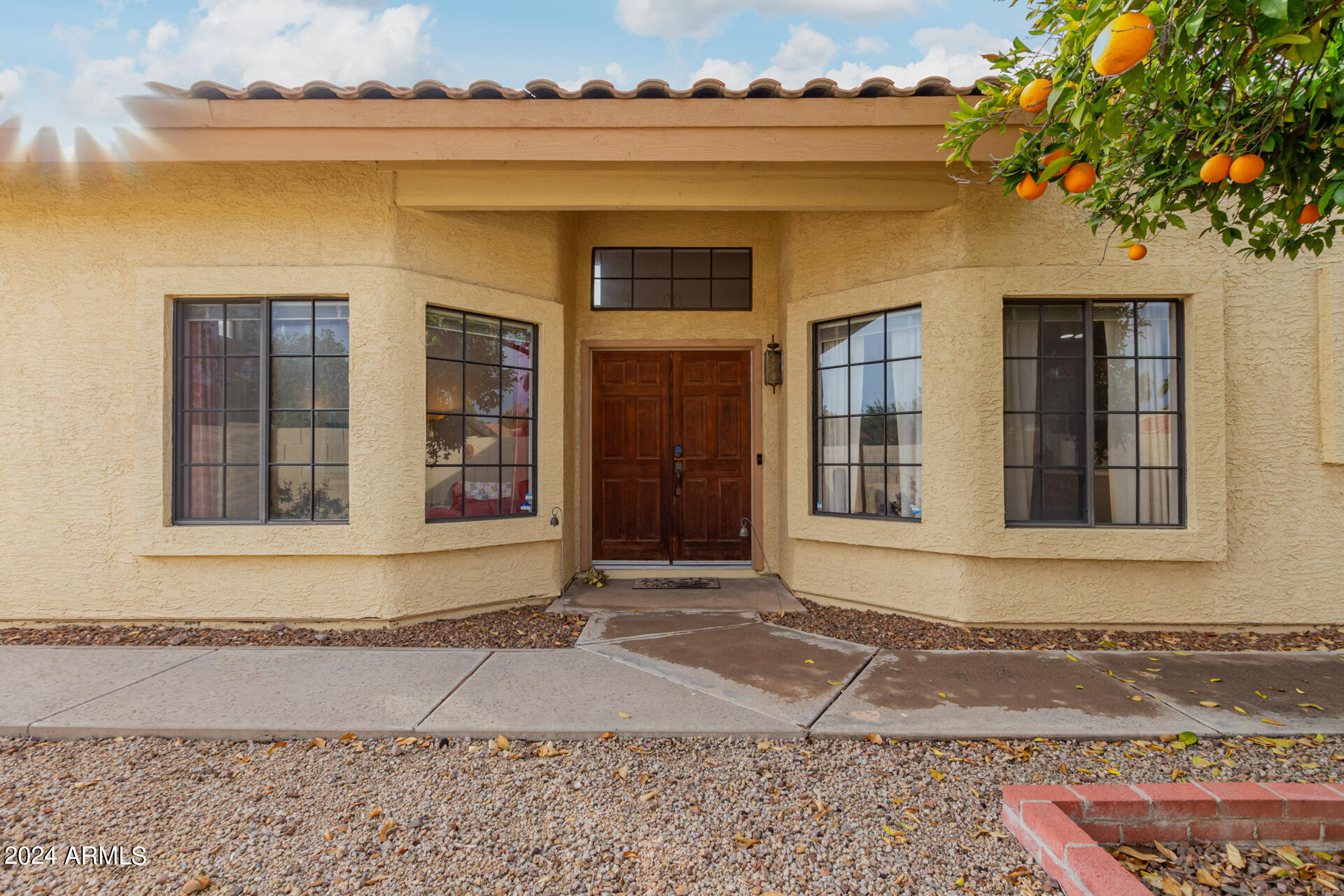 2349 W SHAWNEE Drive