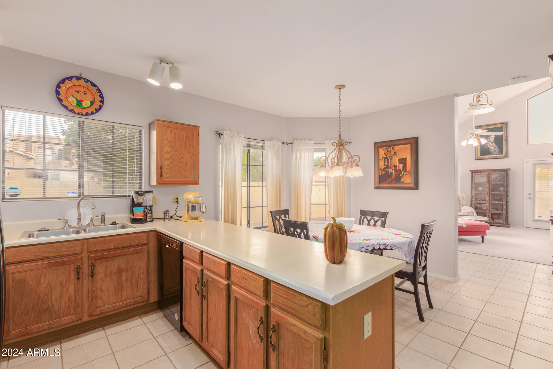 2349 W SHAWNEE Drive