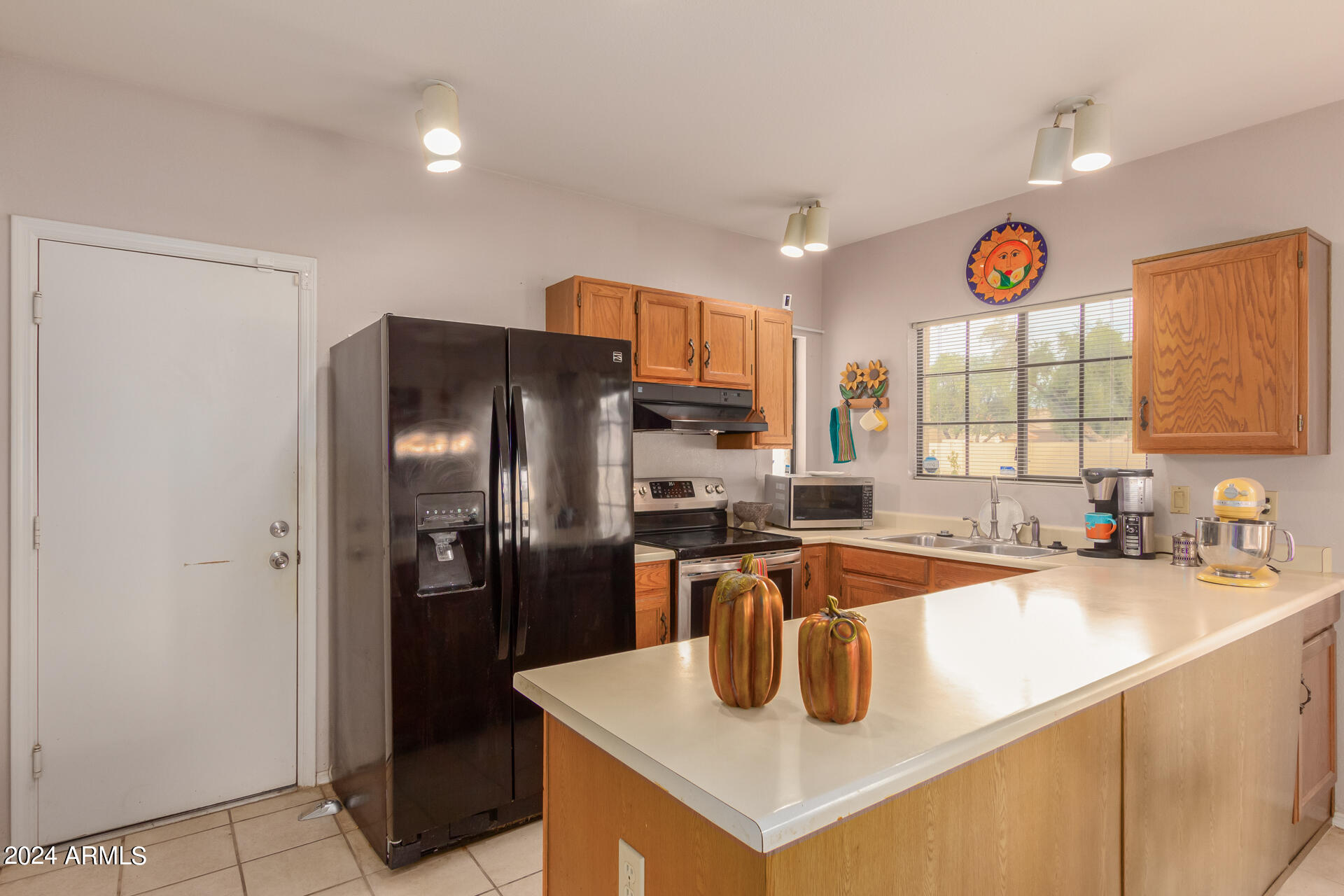2349 W SHAWNEE Drive
