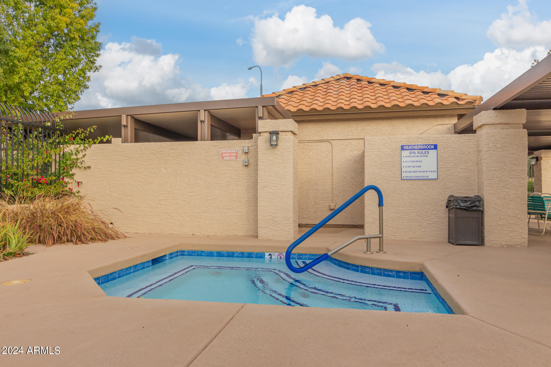 2349 W SHAWNEE Drive