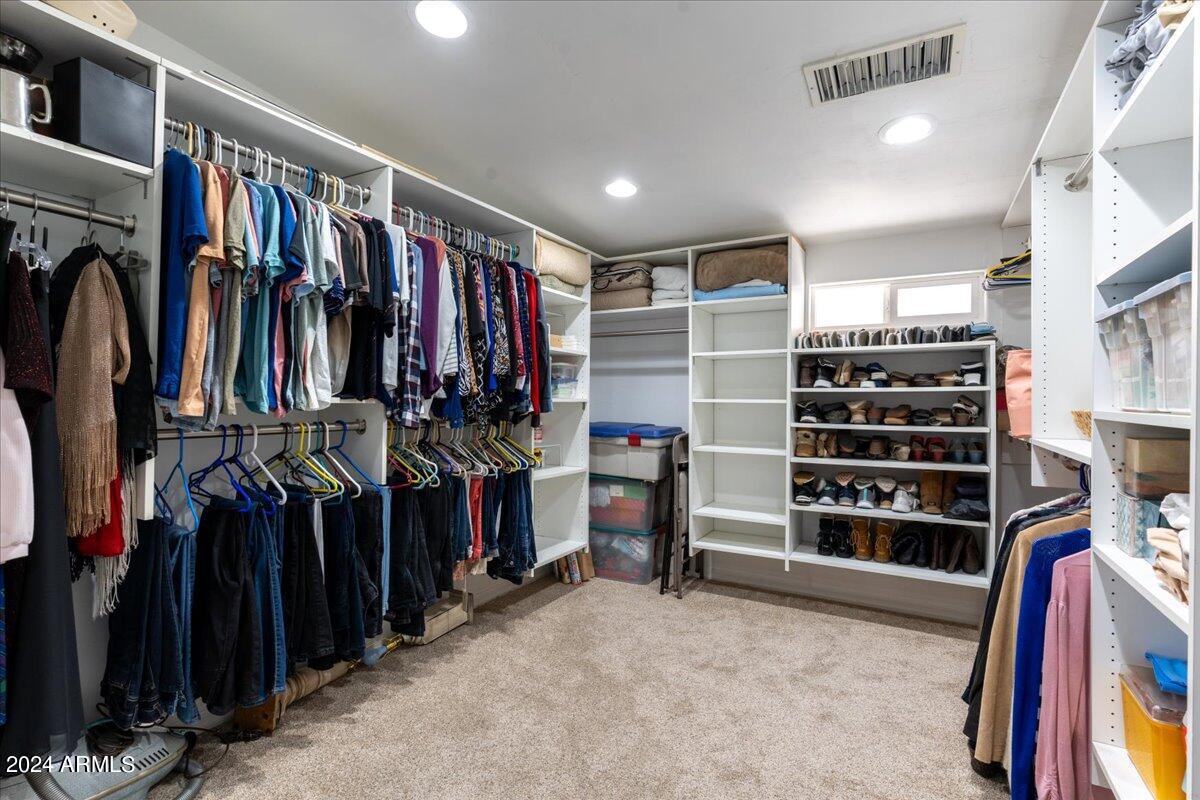 7643 E RANCHO VISTA Drive