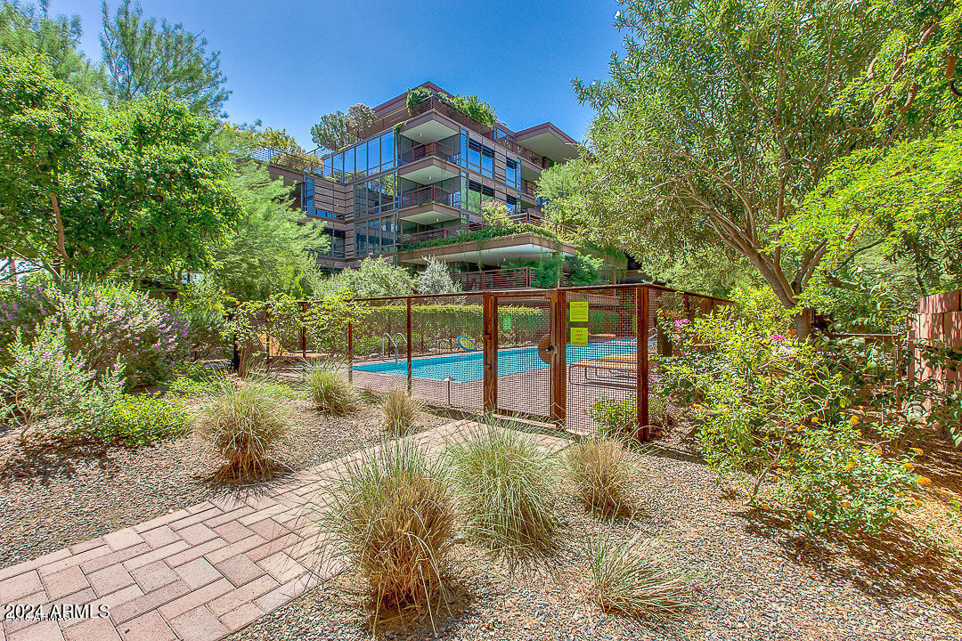 7161 E RANCHO VISTA Drive Unit: 3014