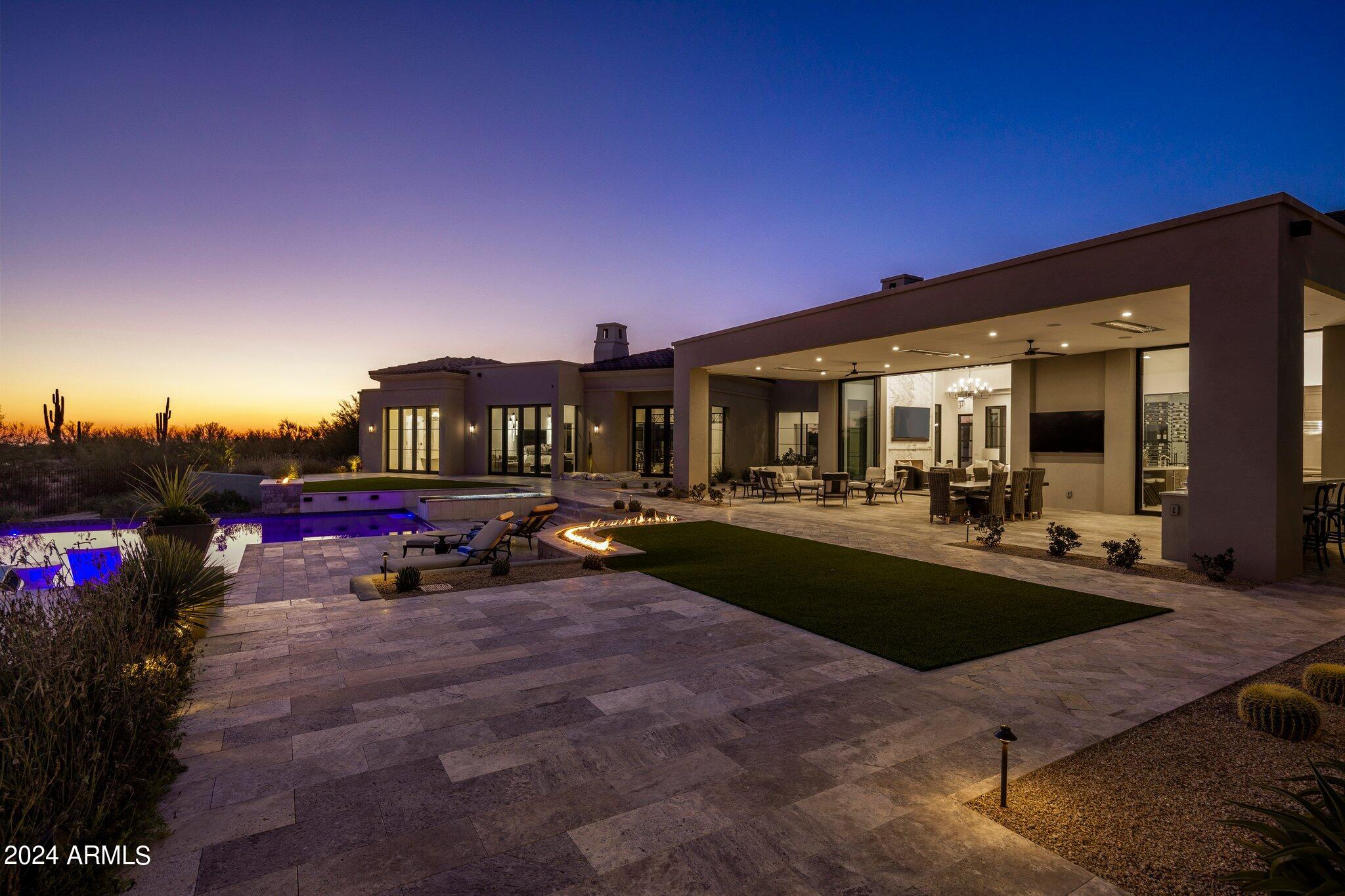 8491 E WHISPER ROCK Trail