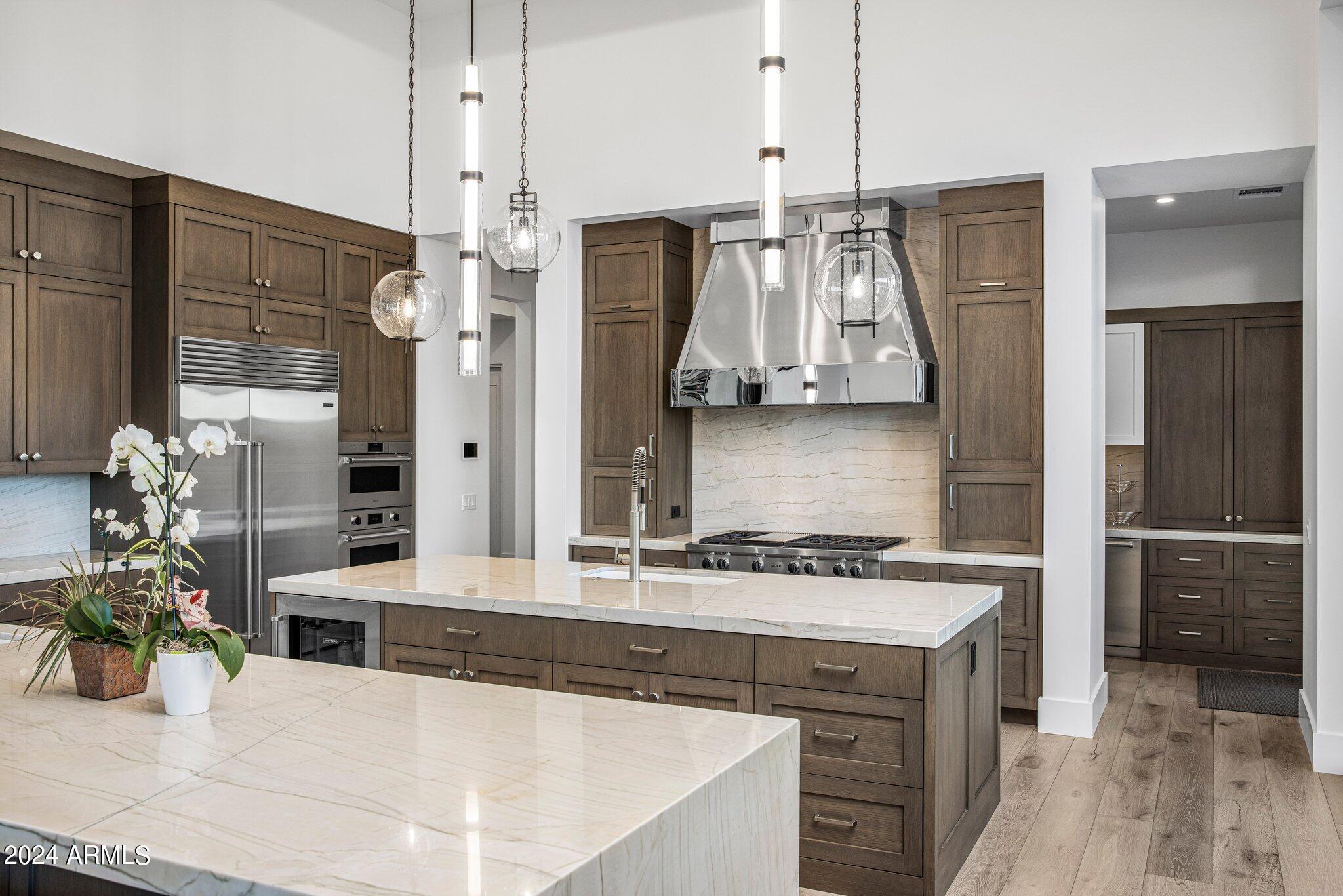 8491 E WHISPER ROCK Trail