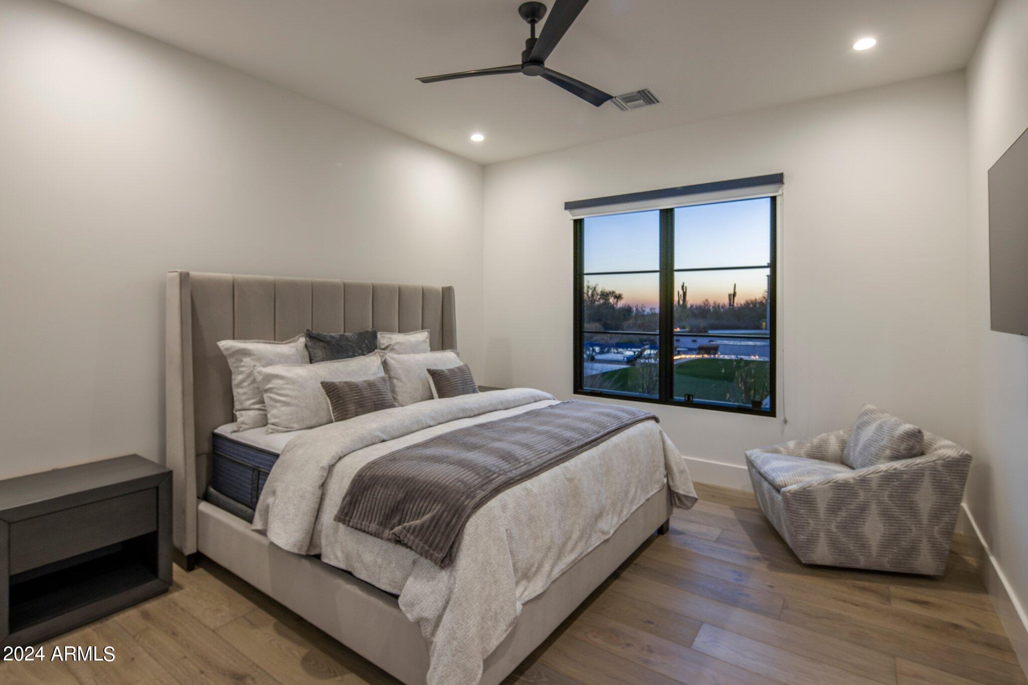 8491 E WHISPER ROCK Trail