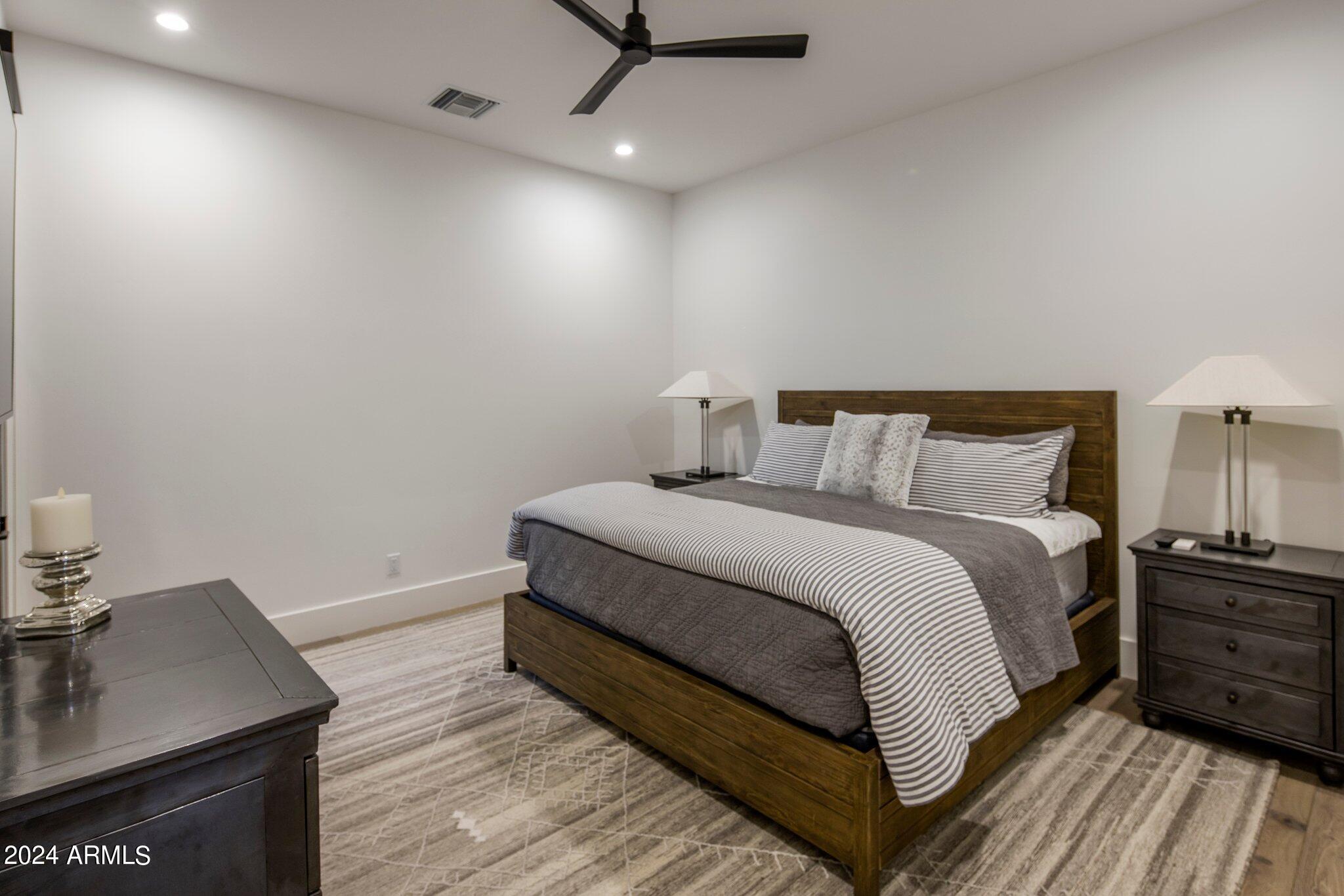 8491 E WHISPER ROCK Trail