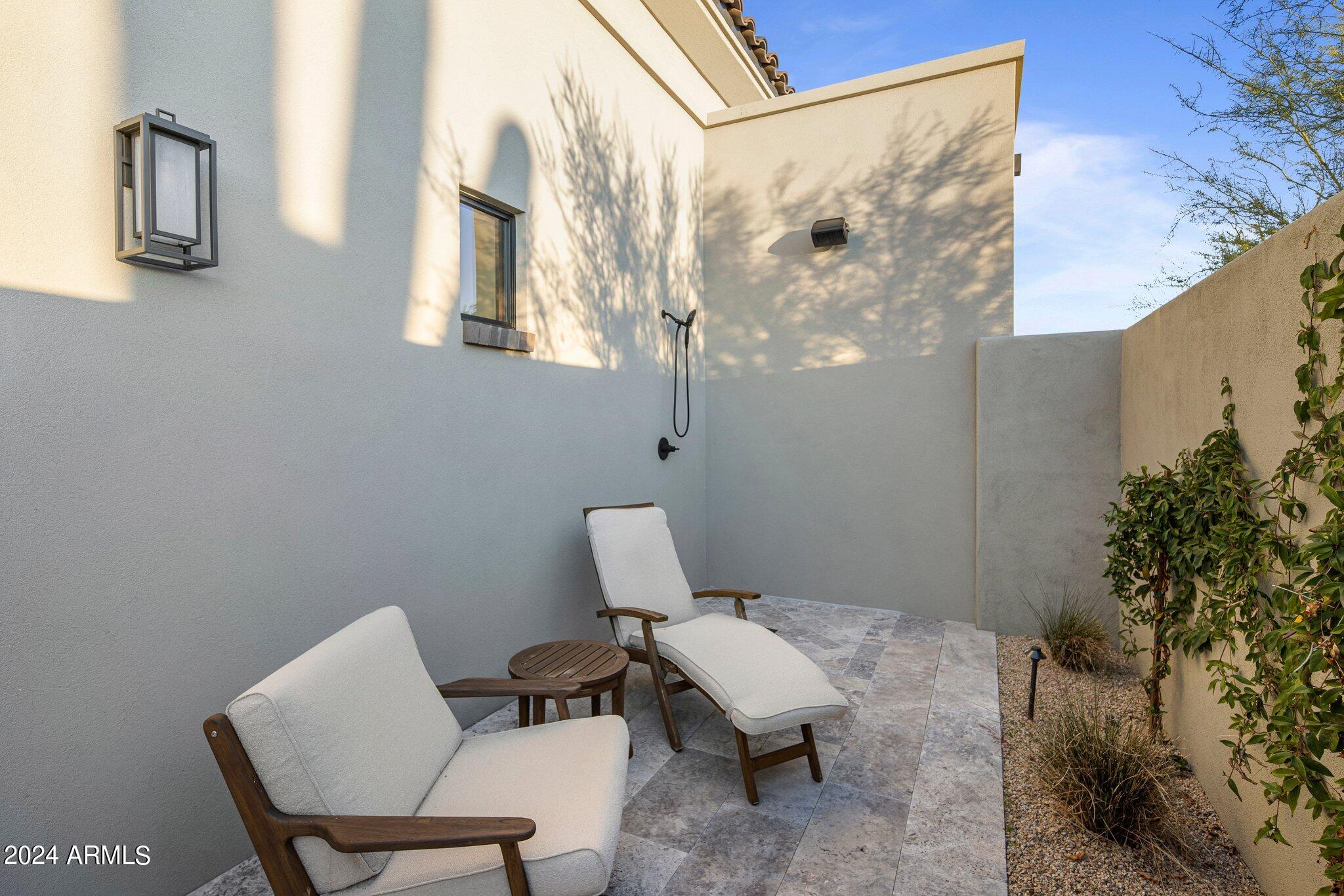 8491 E WHISPER ROCK Trail