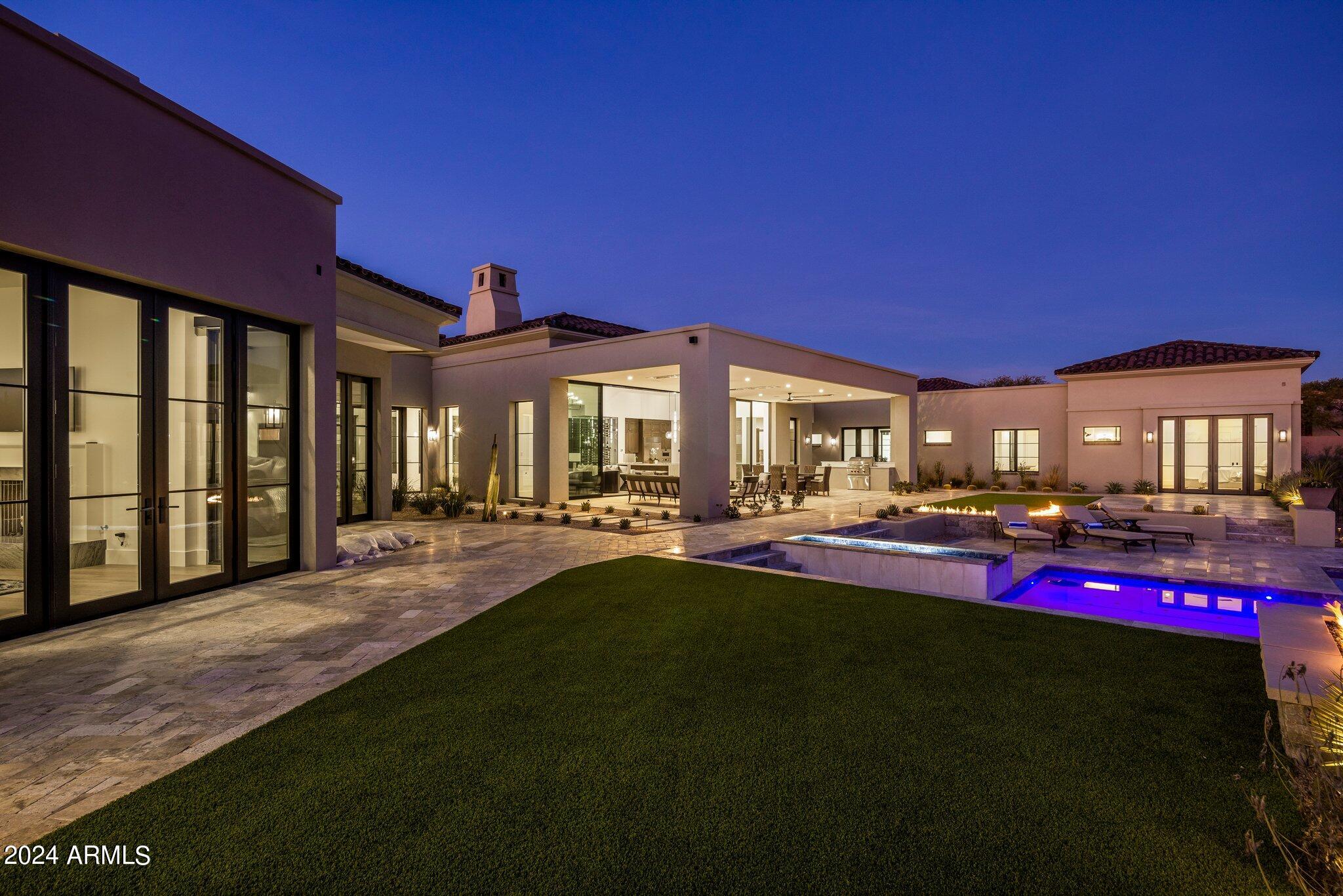 8491 E WHISPER ROCK Trail