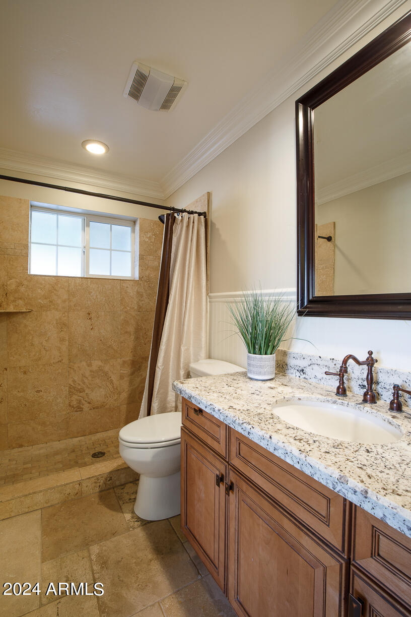 4709 E Mulberry Drive