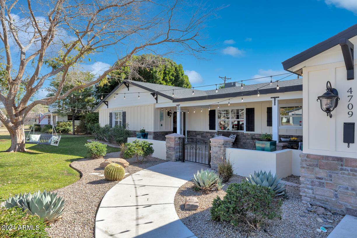4709 E Mulberry Drive