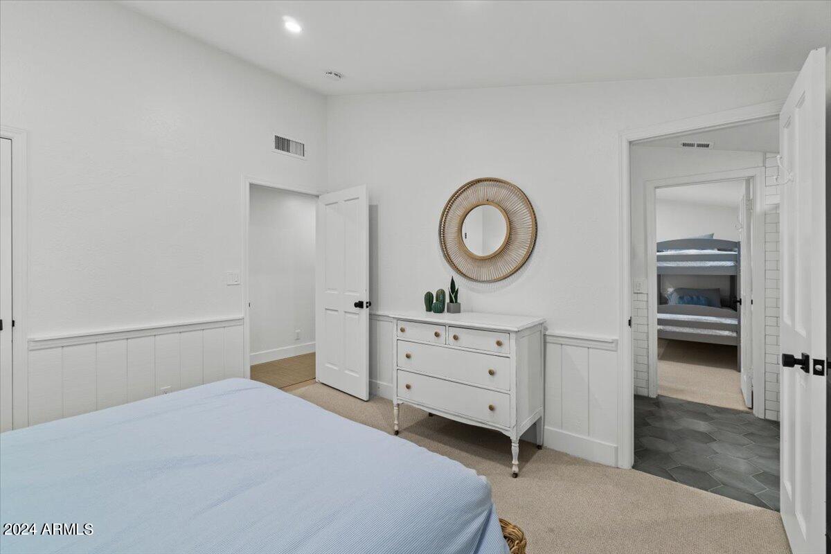 1409 W PORT AU PRINCE Lane