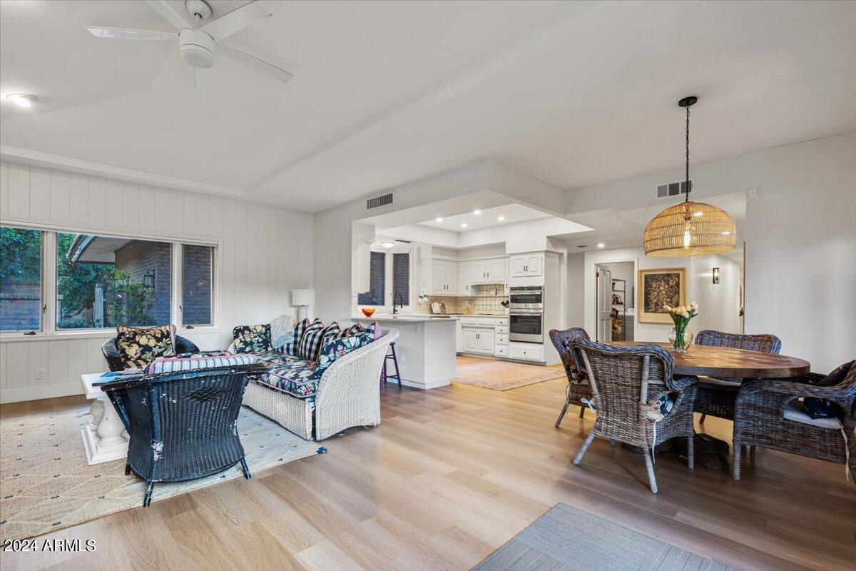 1409 W PORT AU PRINCE Lane