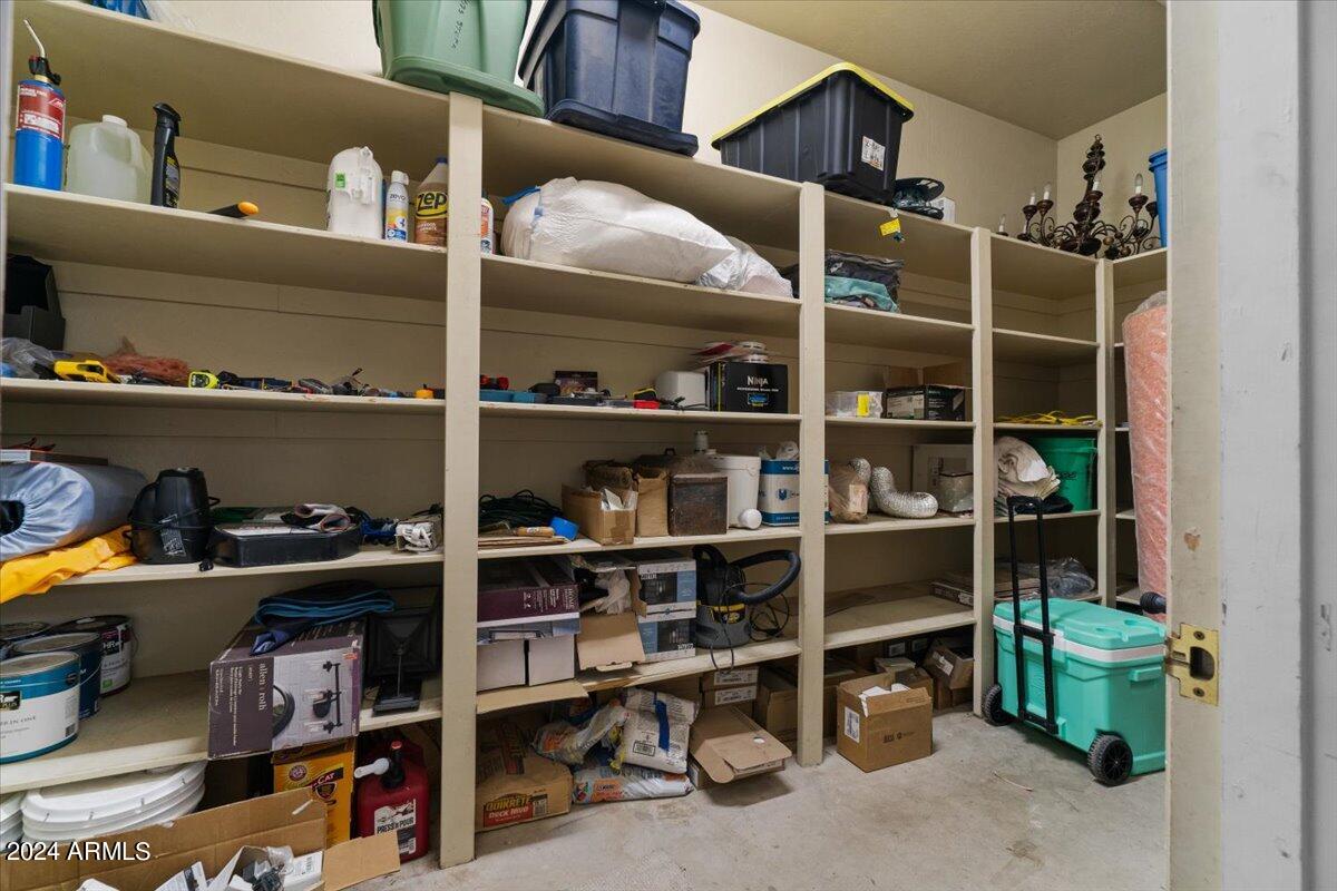 1409 W PORT AU PRINCE Lane