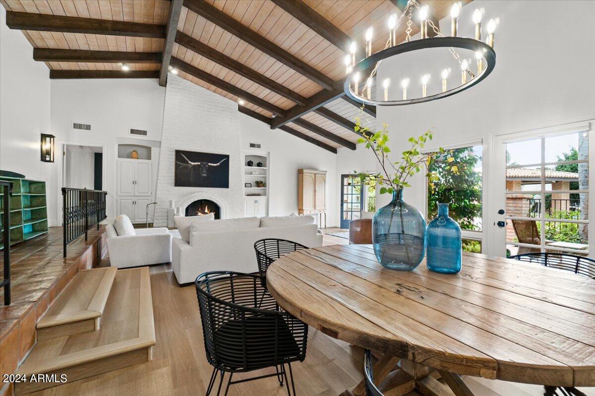 1409 W PORT AU PRINCE Lane