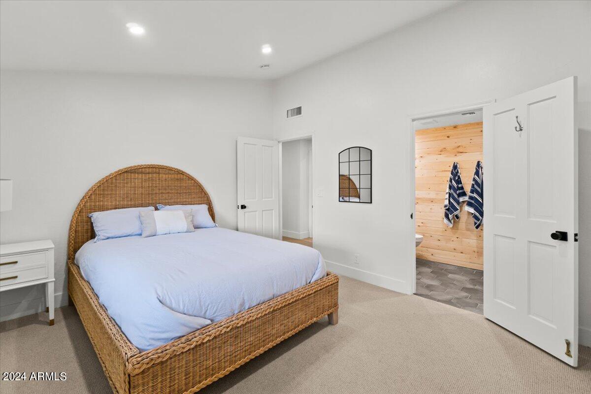 1409 W PORT AU PRINCE Lane
