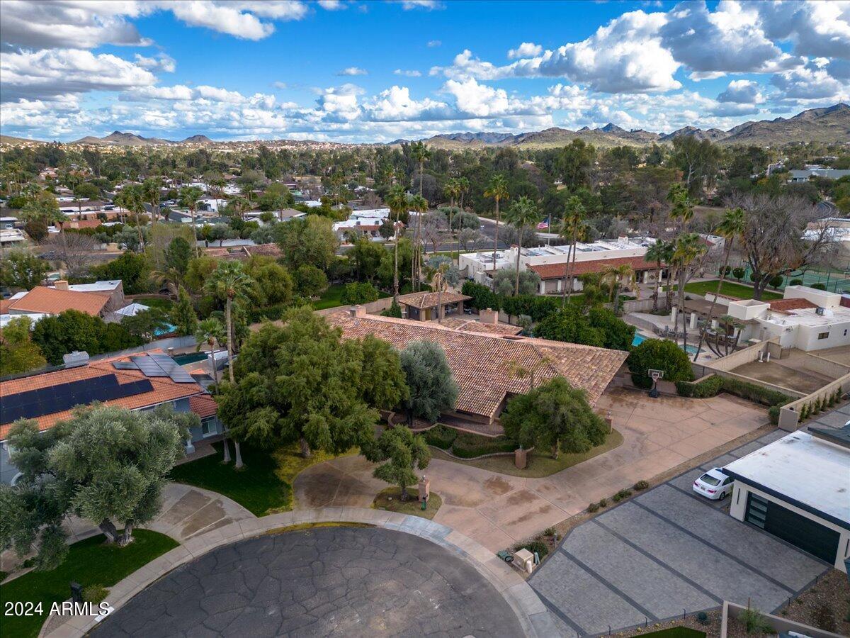 1409 W PORT AU PRINCE Lane