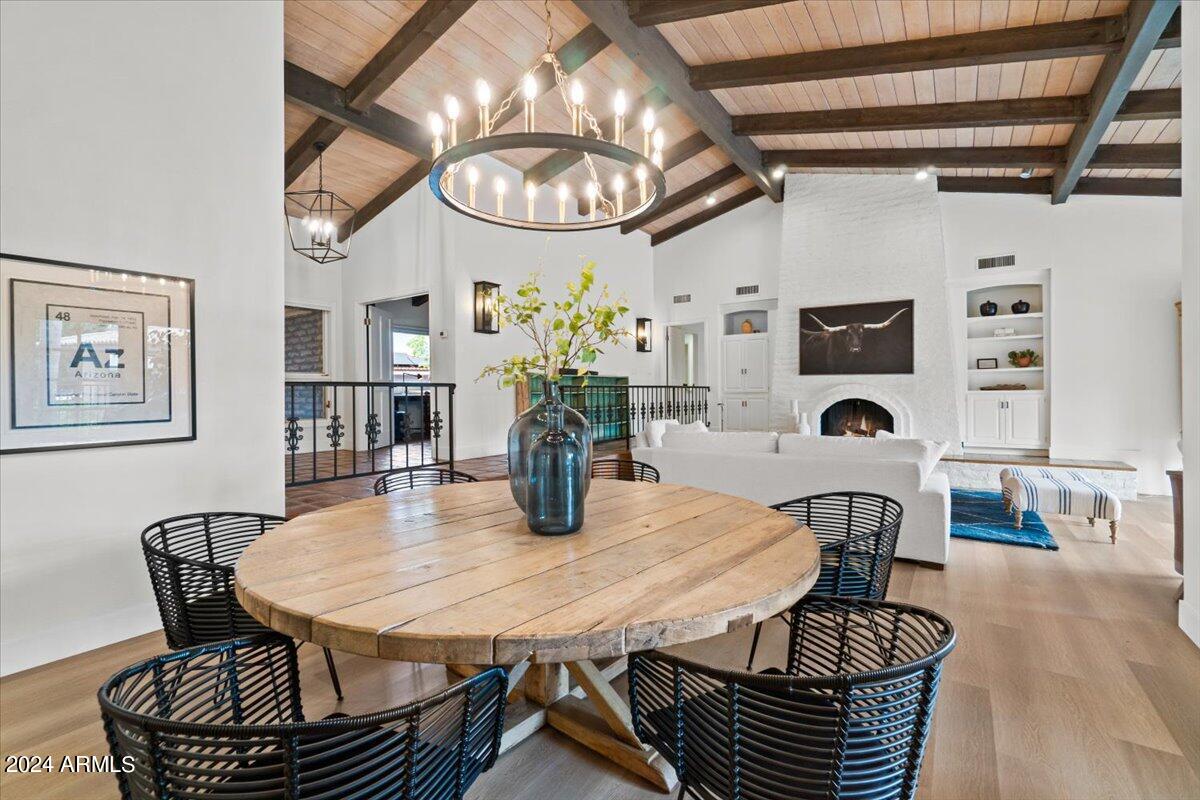 1409 W PORT AU PRINCE Lane