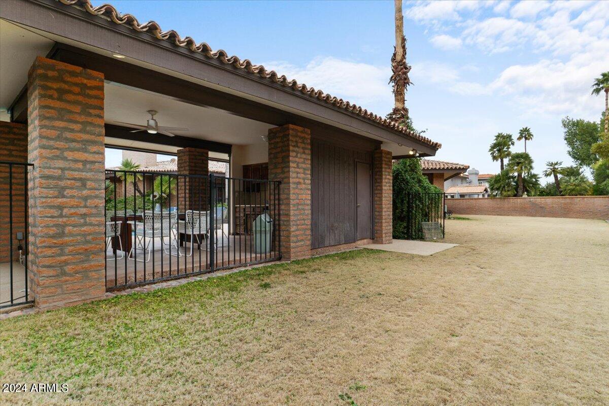 1409 W PORT AU PRINCE Lane