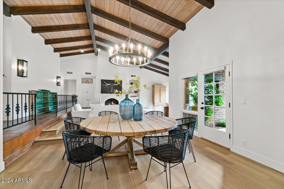 1409 W PORT AU PRINCE Lane