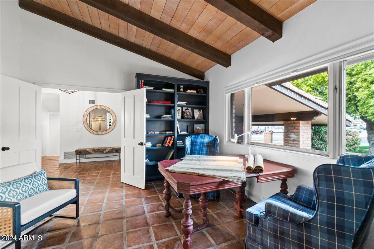 1409 W PORT AU PRINCE Lane