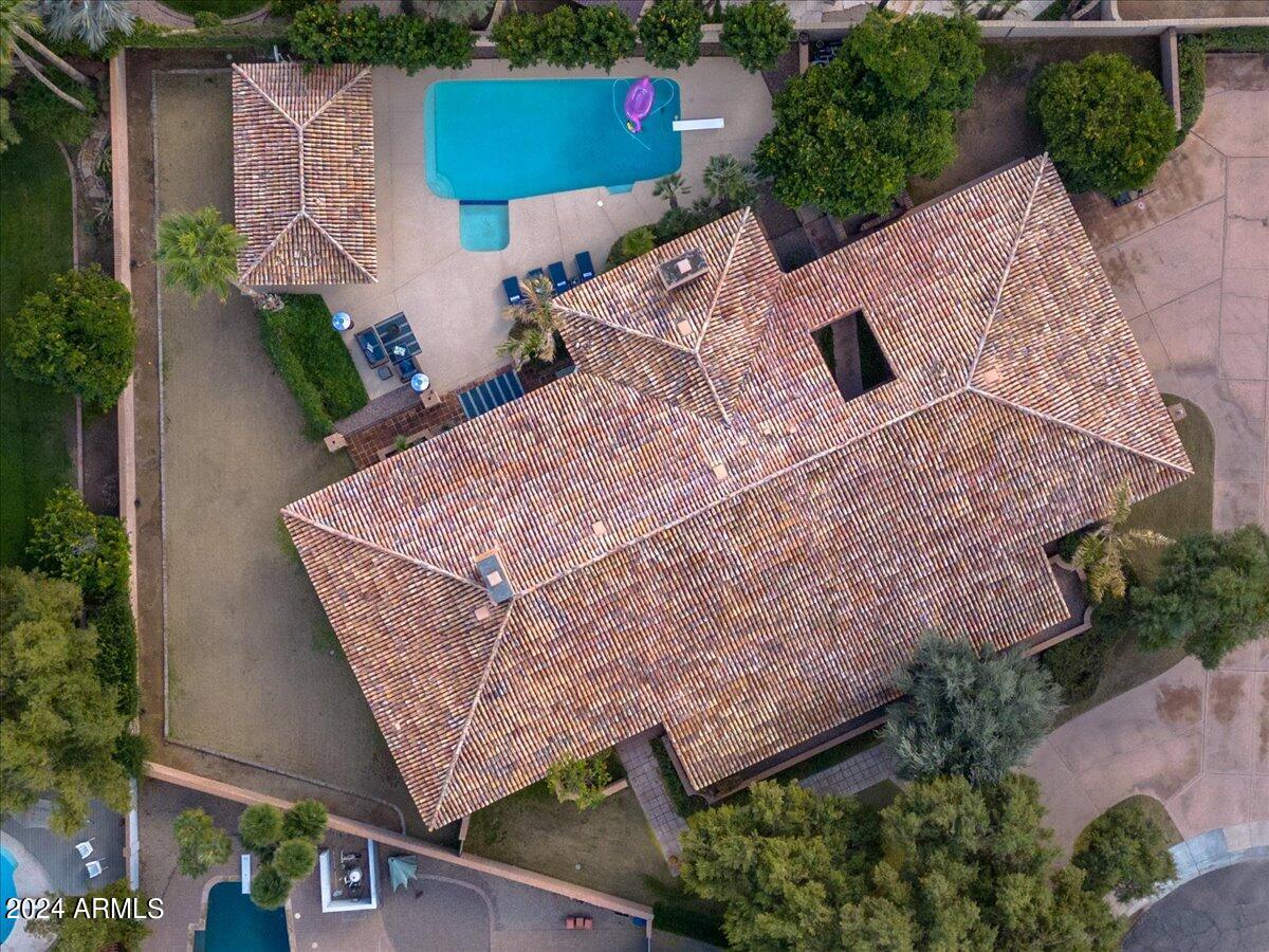 1409 W PORT AU PRINCE Lane