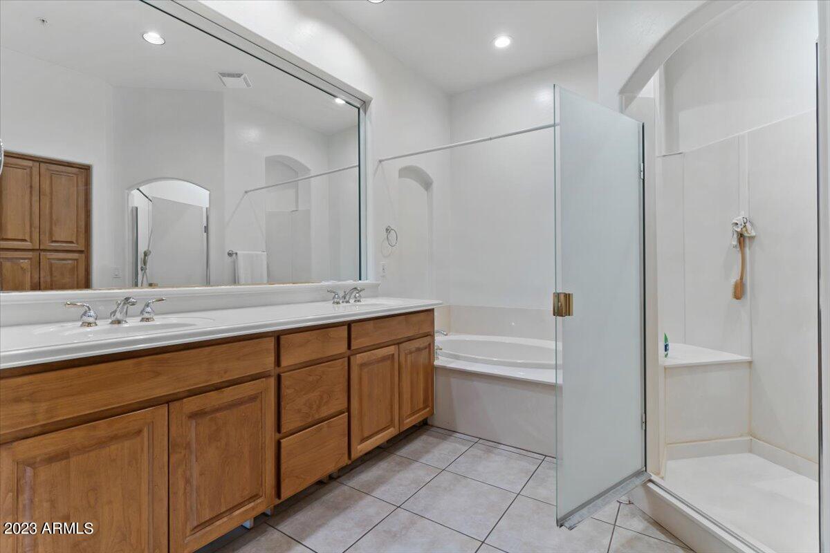 14850 E GRANDVIEW Drive Unit: 132