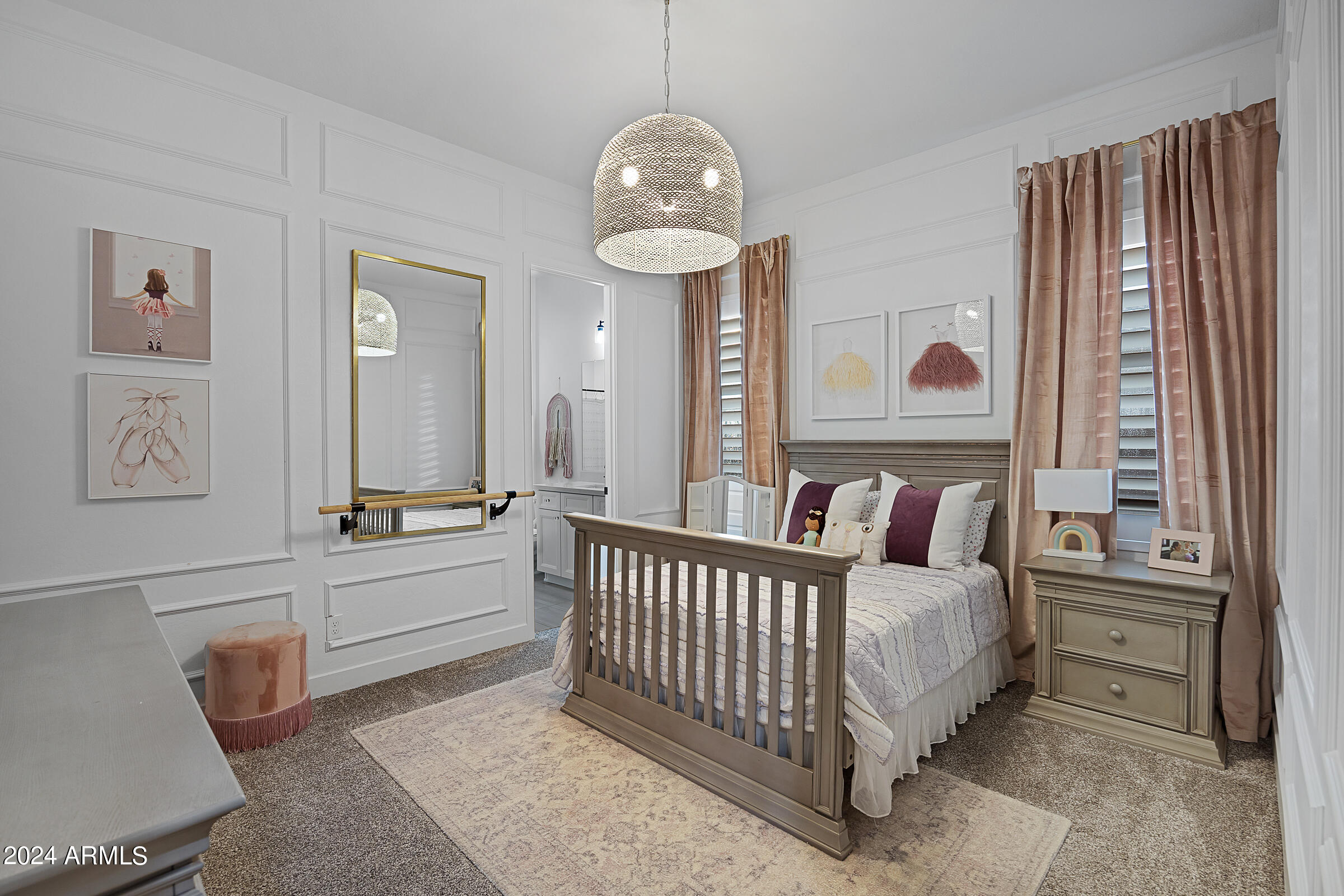 2534 E THORNTON Court