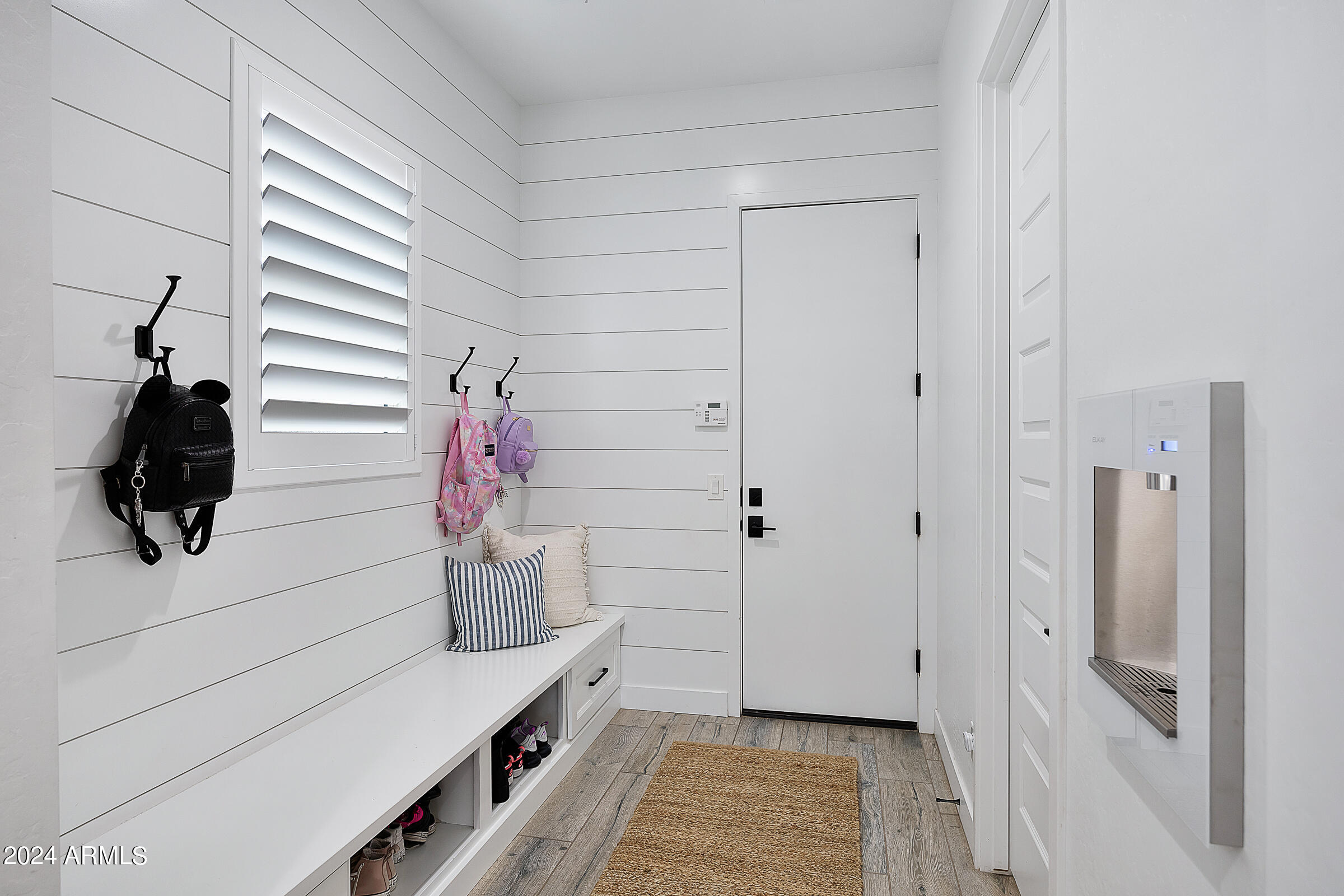 2534 E THORNTON Court