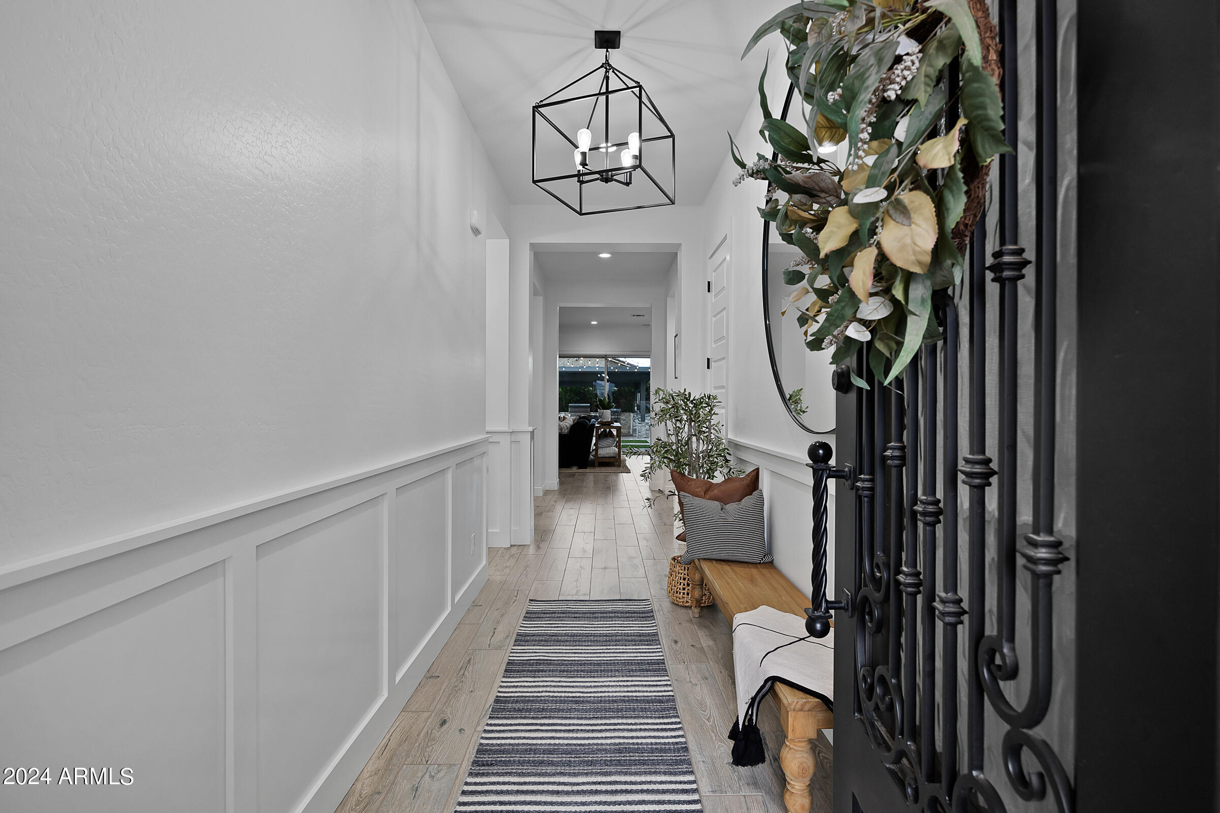 2534 E THORNTON Court