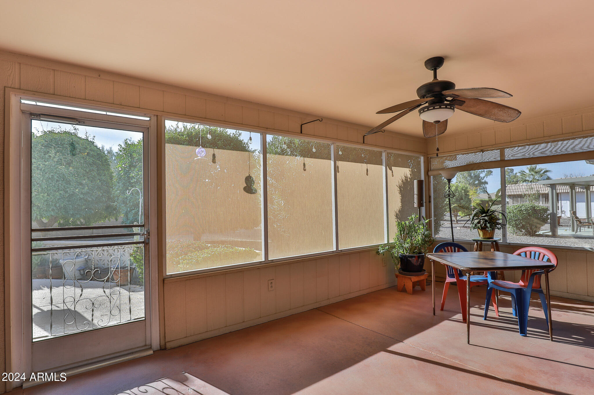 9323 W GLEN OAKS Circle