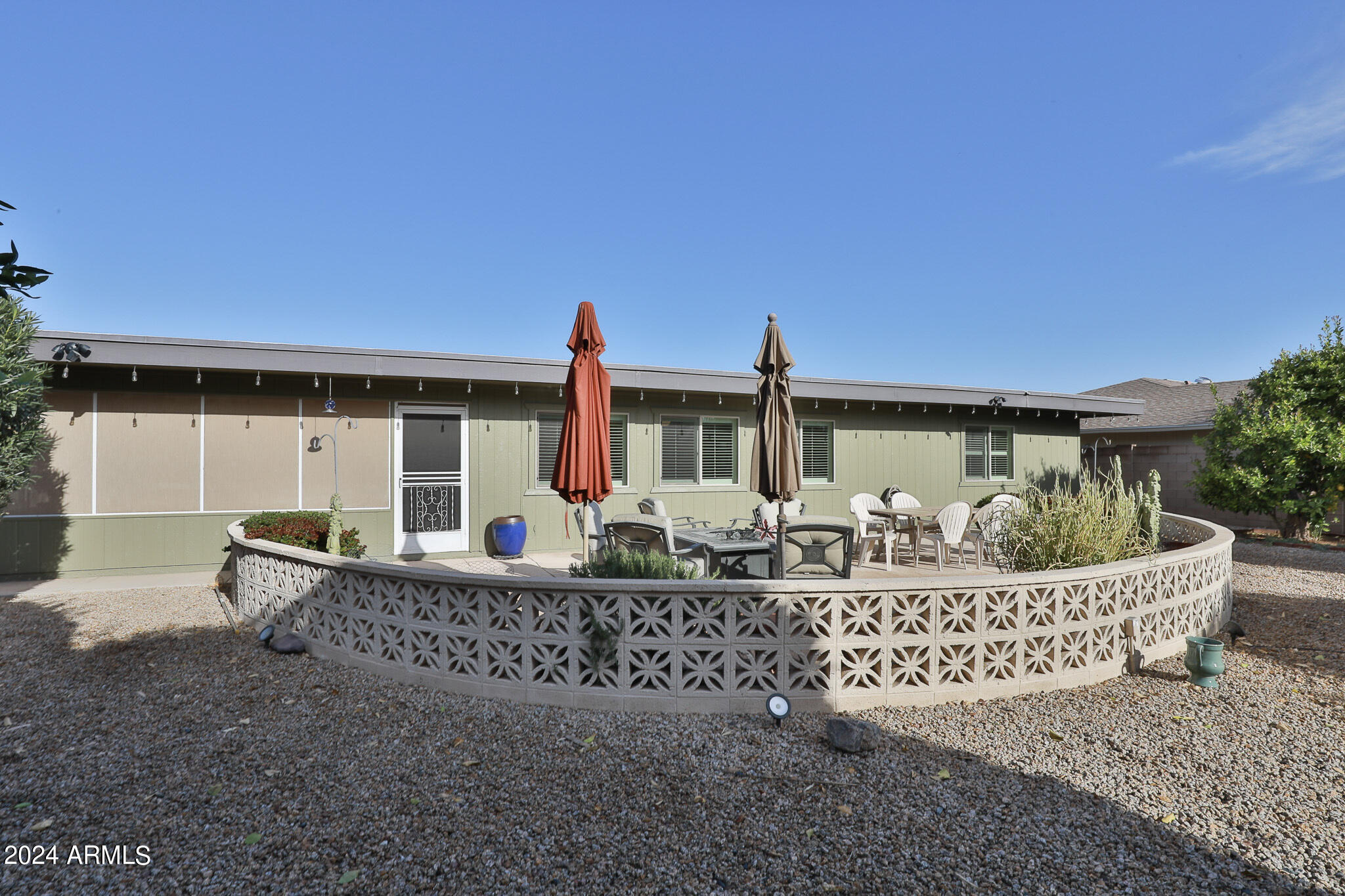 9323 W GLEN OAKS Circle