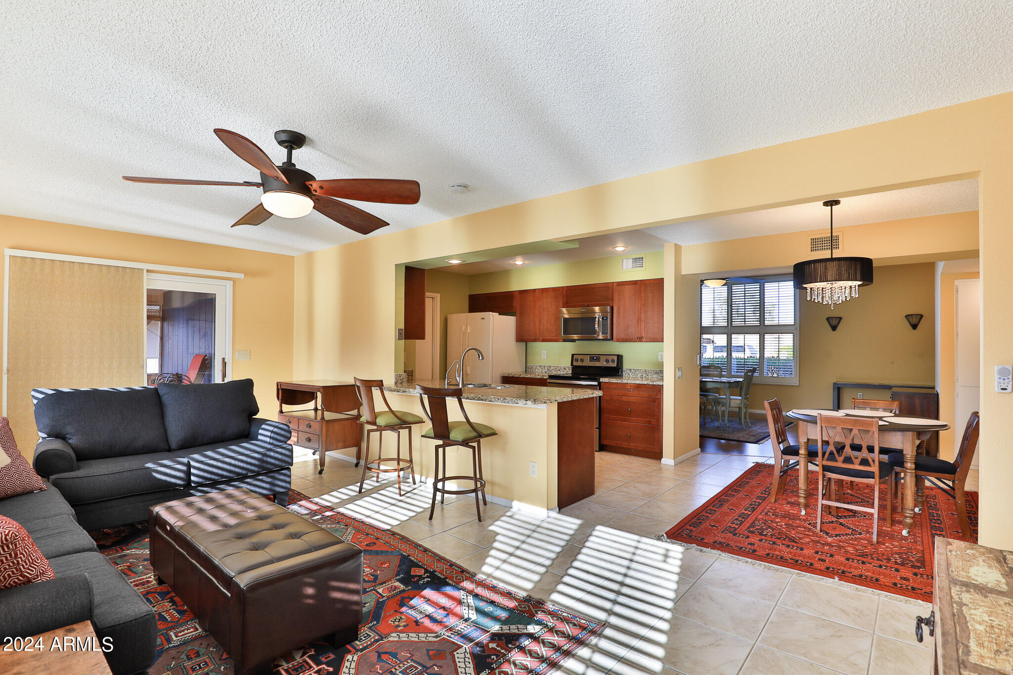 9323 W GLEN OAKS Circle