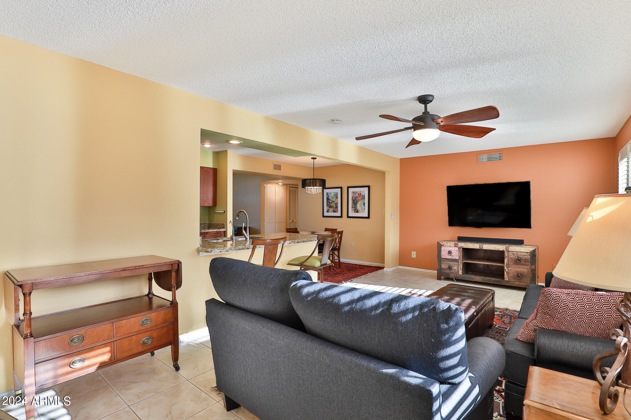 9323 W GLEN OAKS Circle