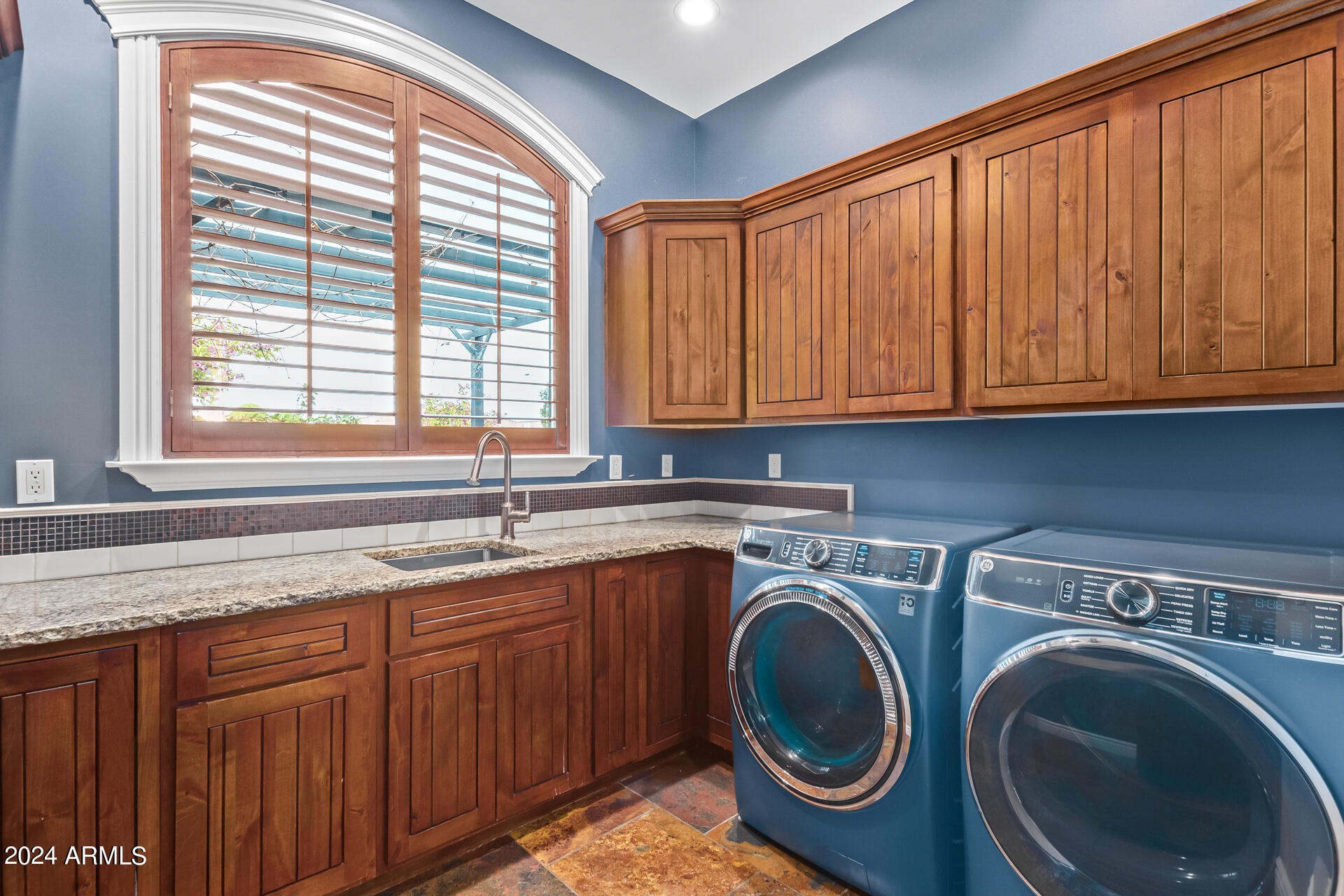 16697 W MOHAVE Street