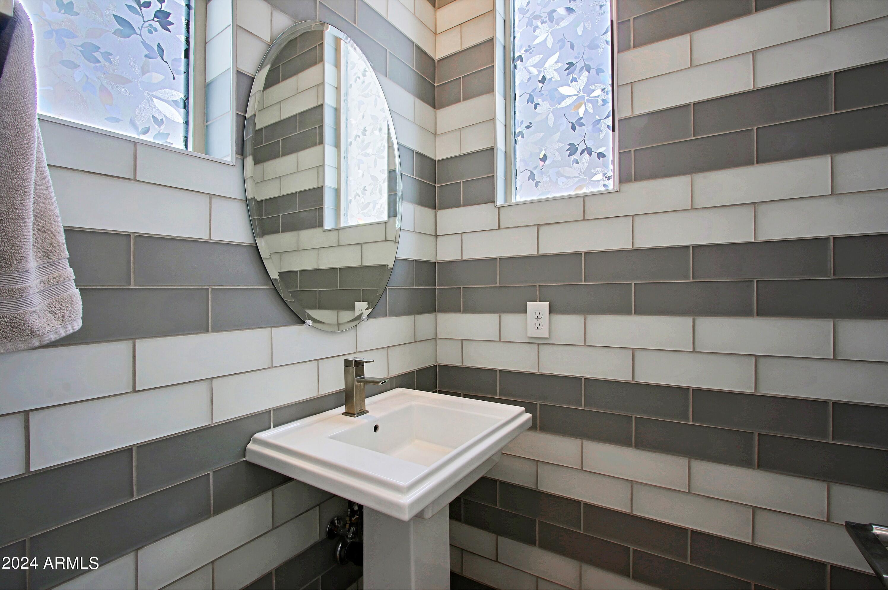 3510 N MILLER Road Unit: 1005