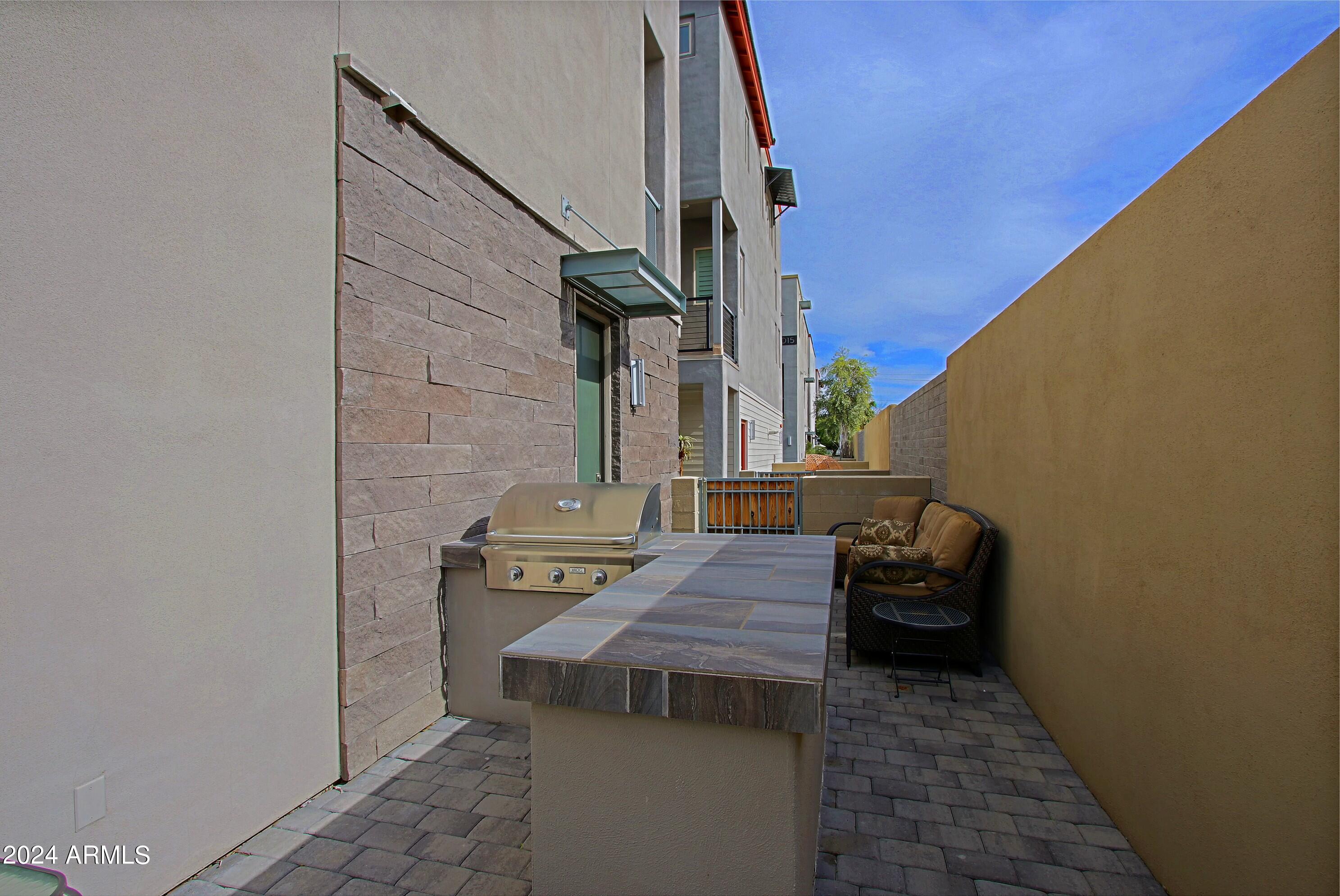 3510 N MILLER Road Unit: 1005