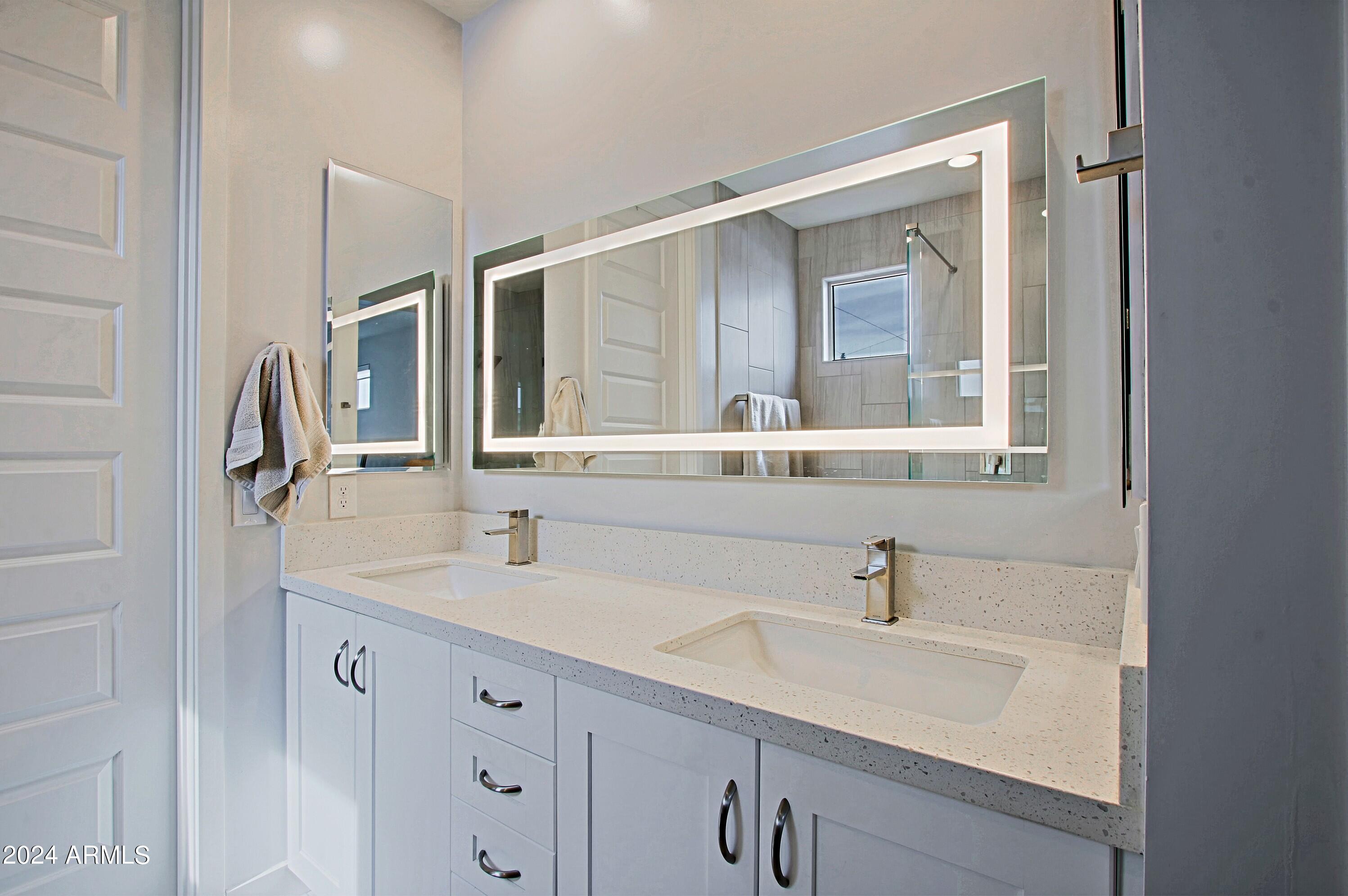 3510 N MILLER Road Unit: 1005