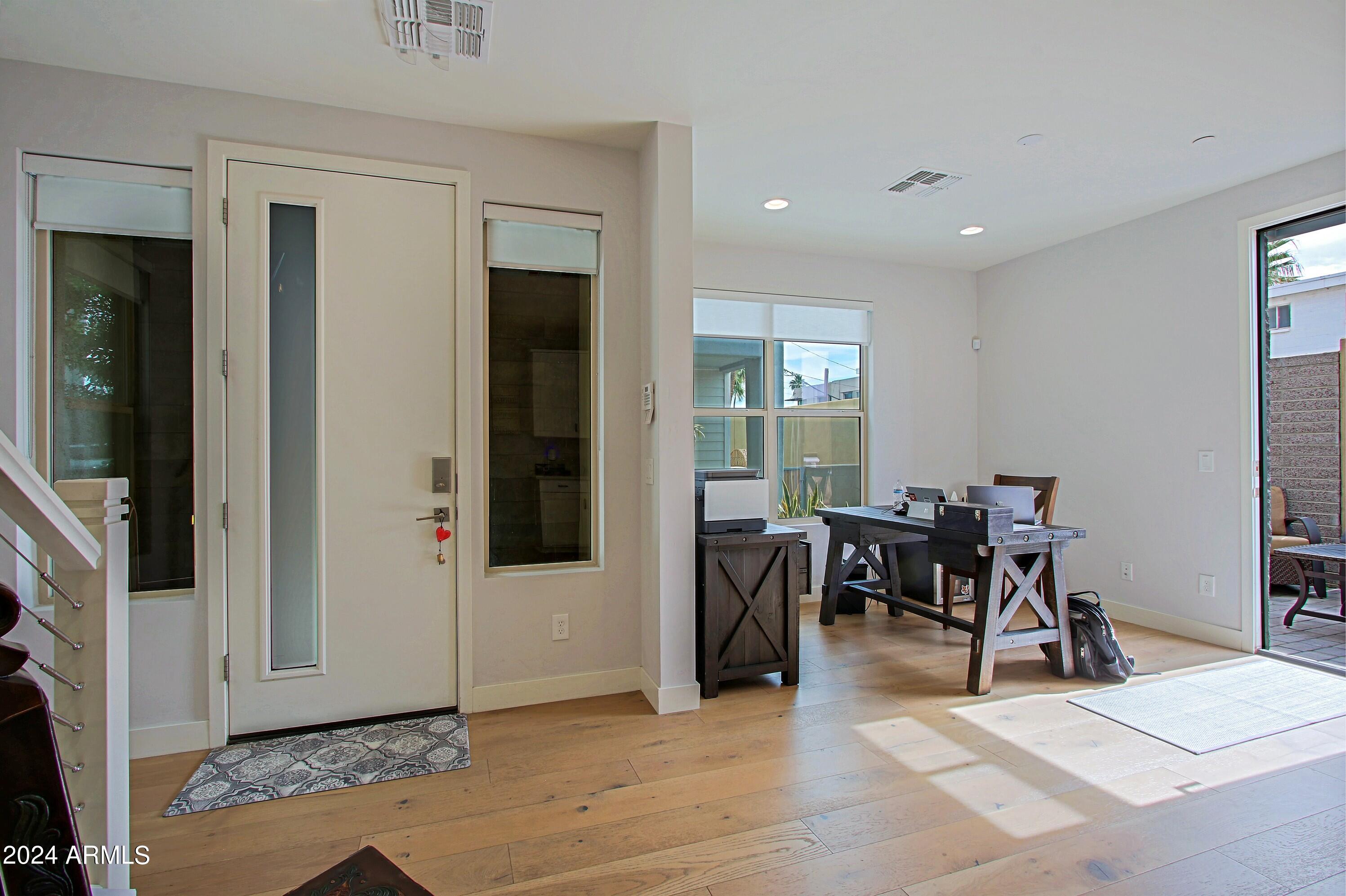 3510 N MILLER Road Unit: 1005