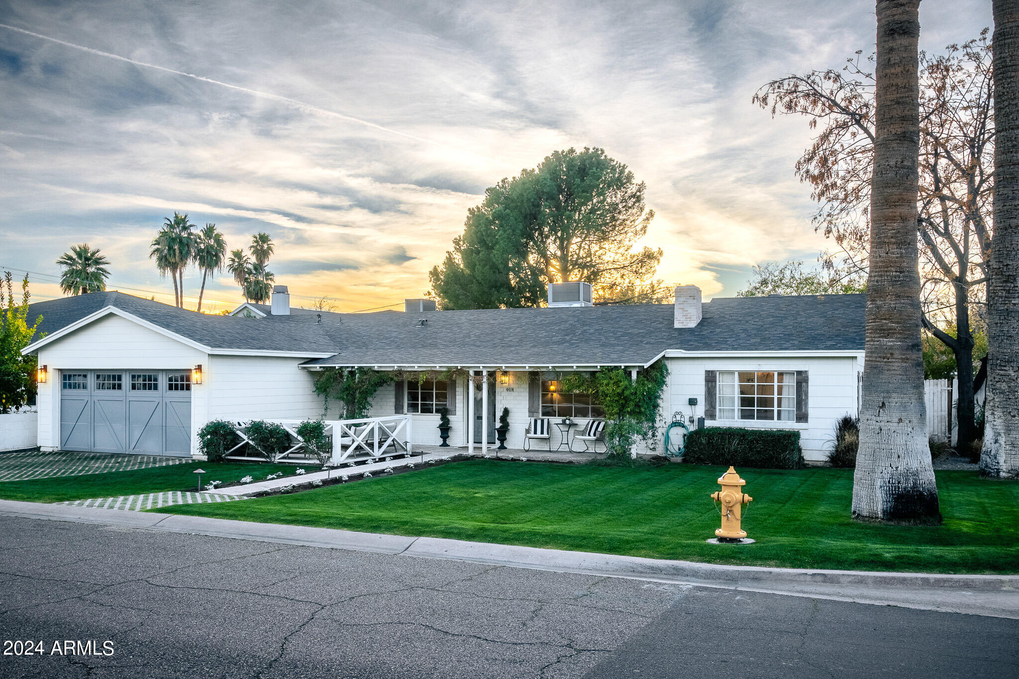 4414 N 33RD Place