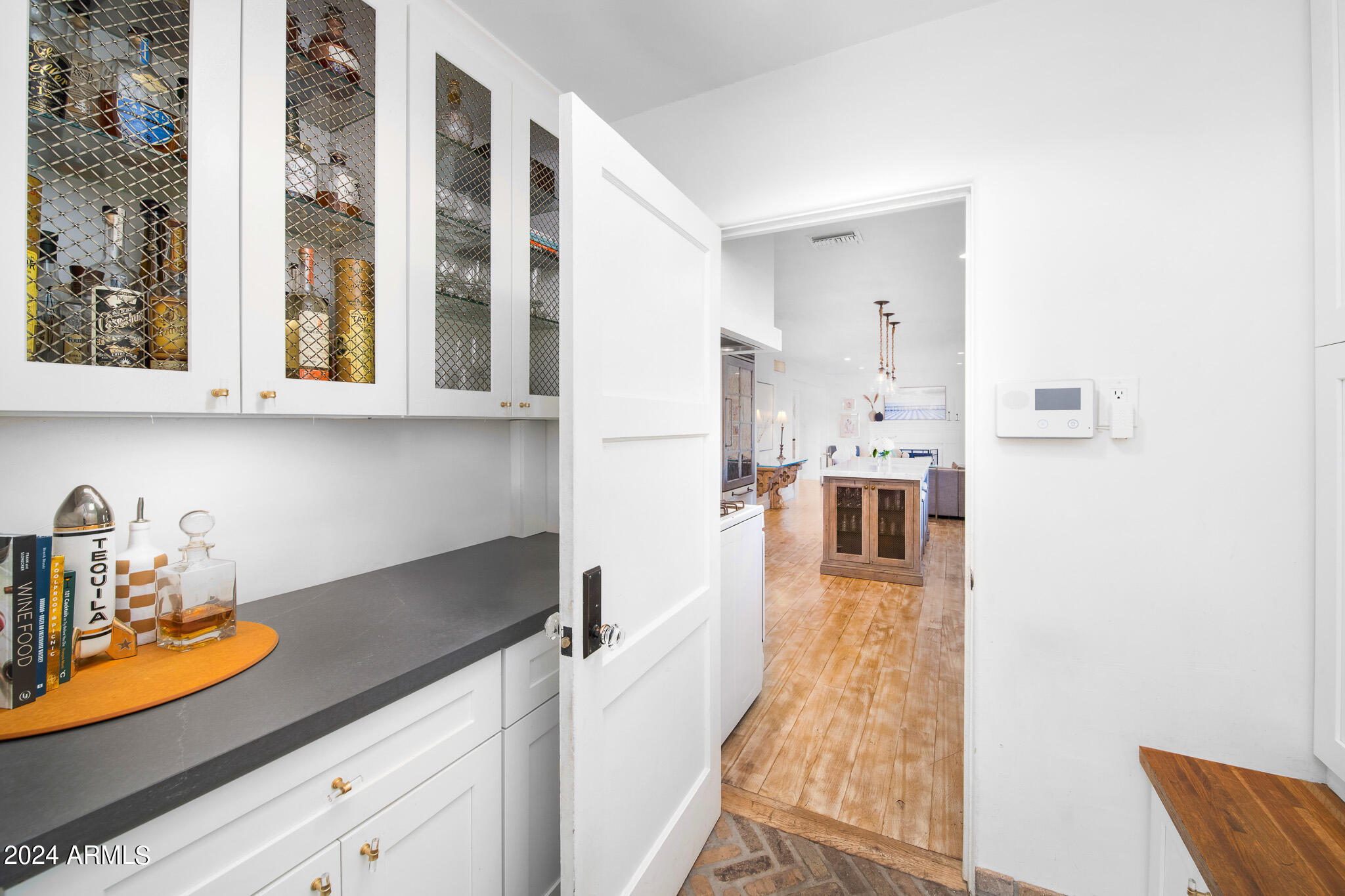 4414 N 33RD Place