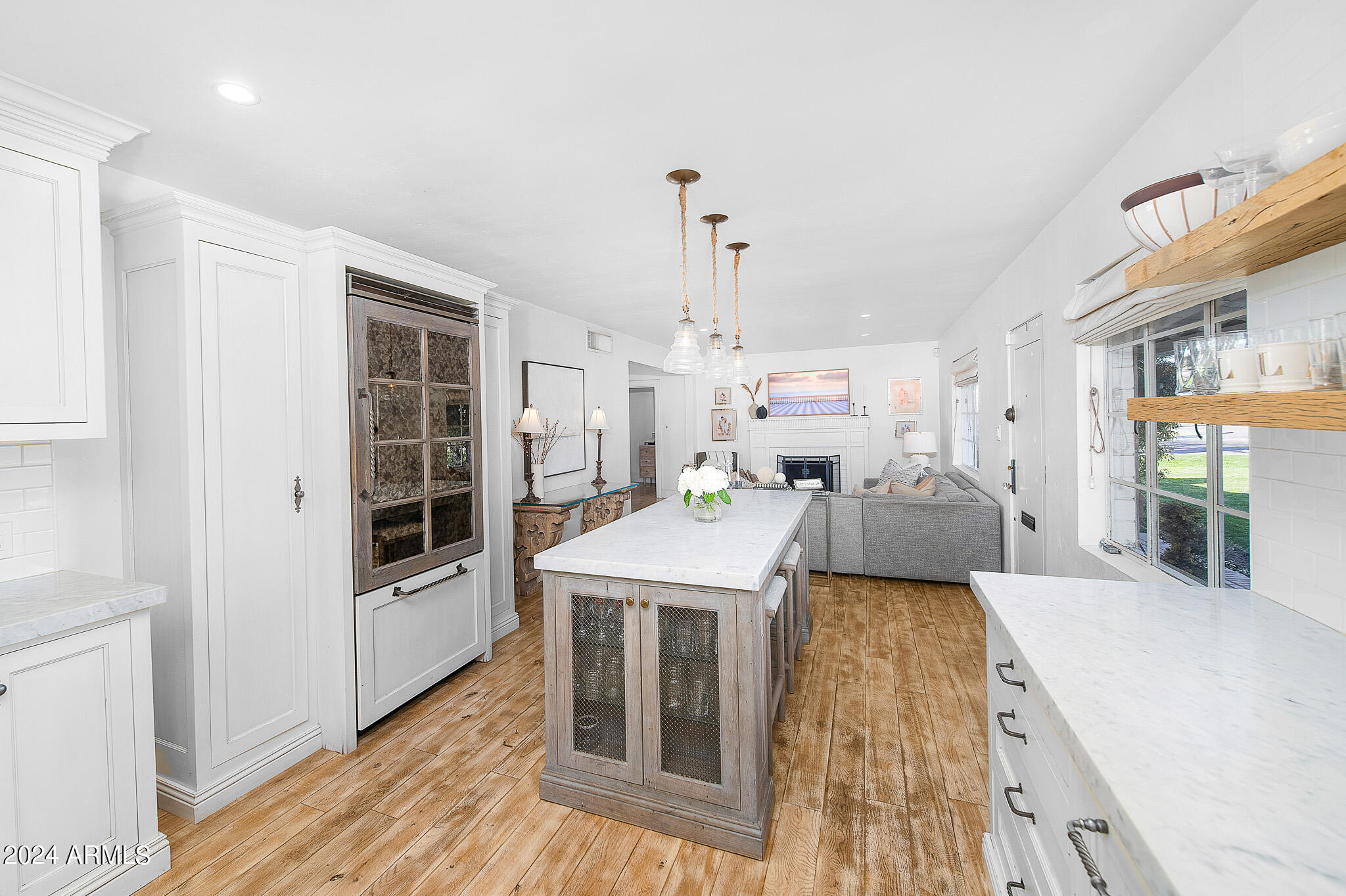 4414 N 33RD Place