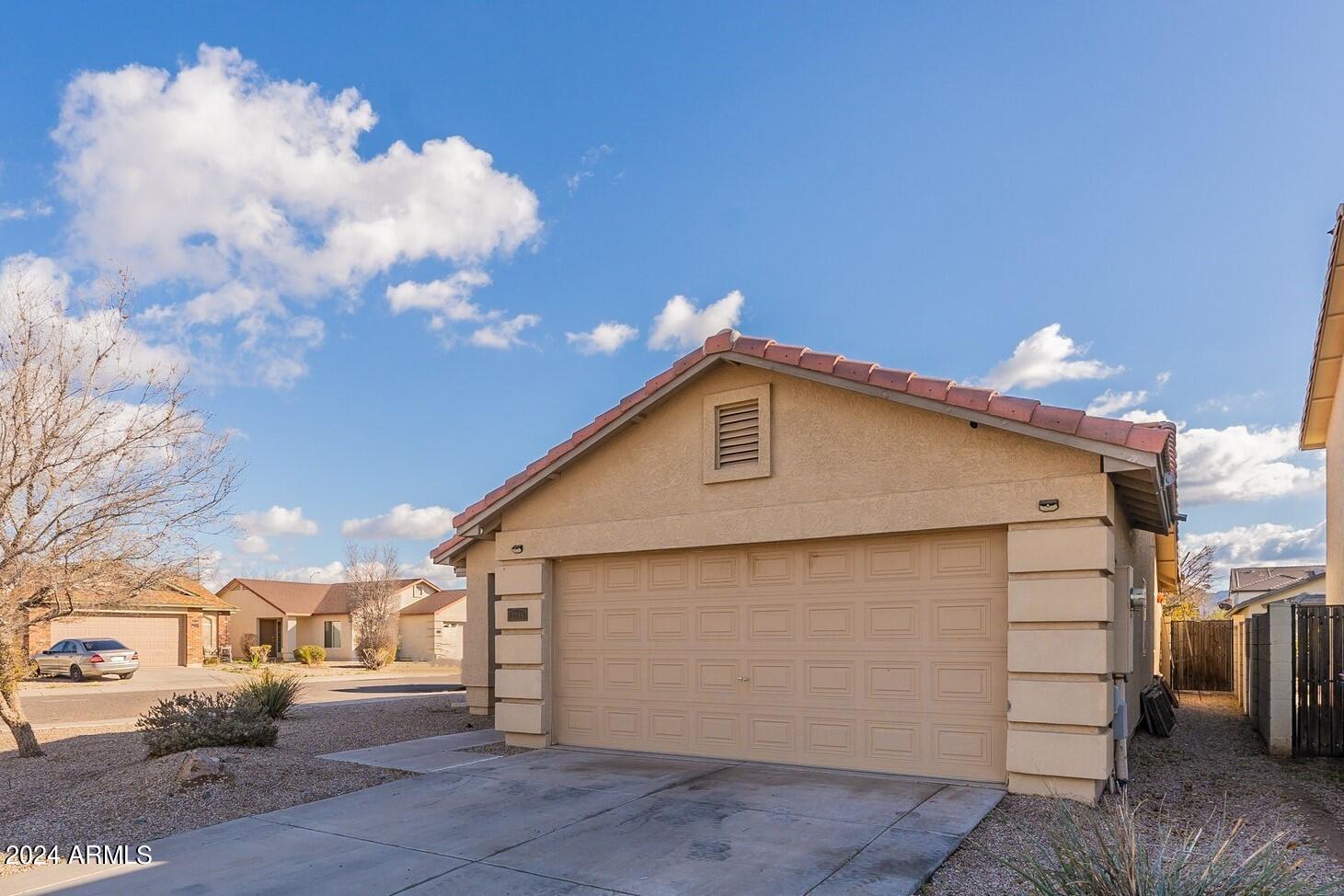 2715 W GRENADINE Road