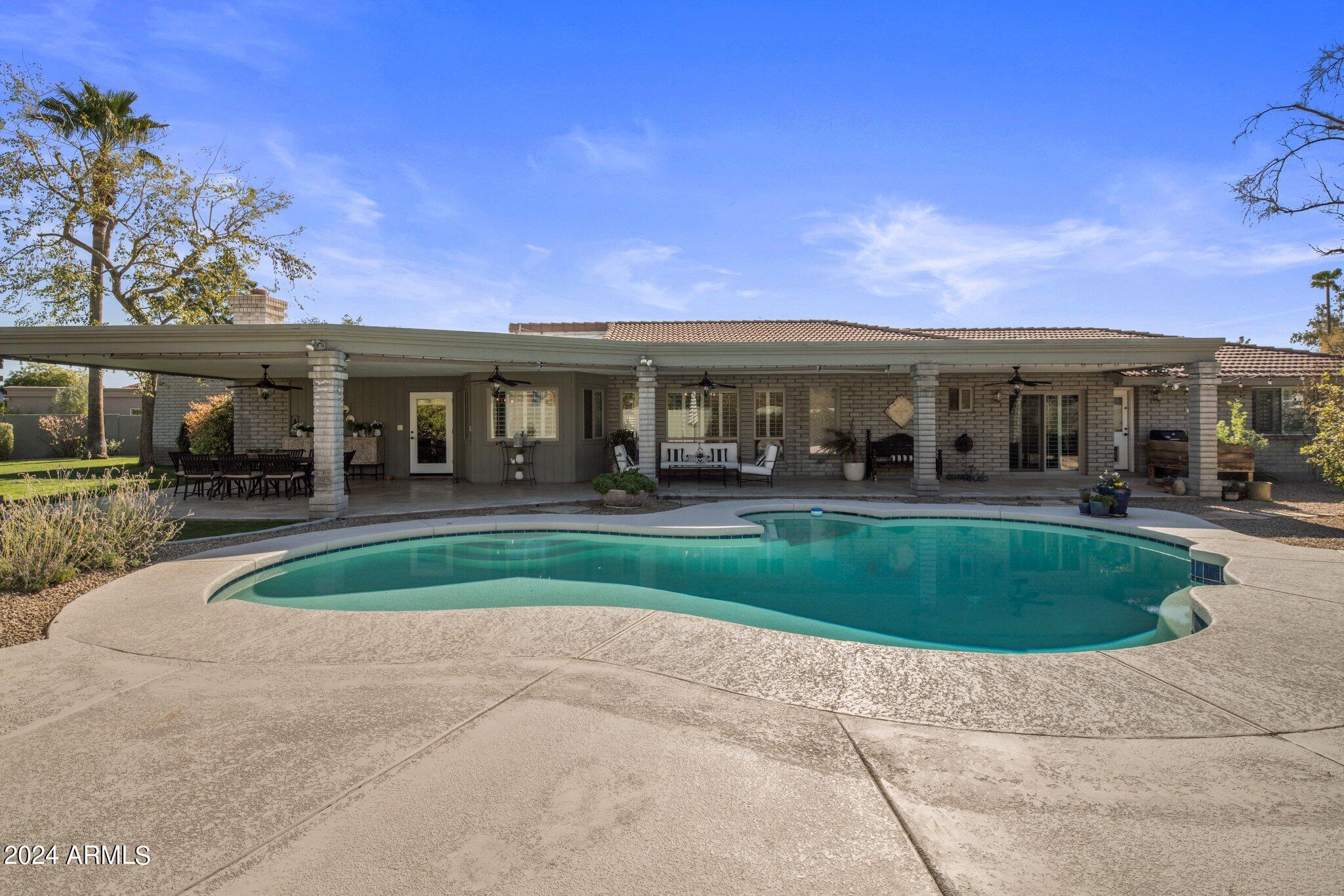11834 N 52ND Place