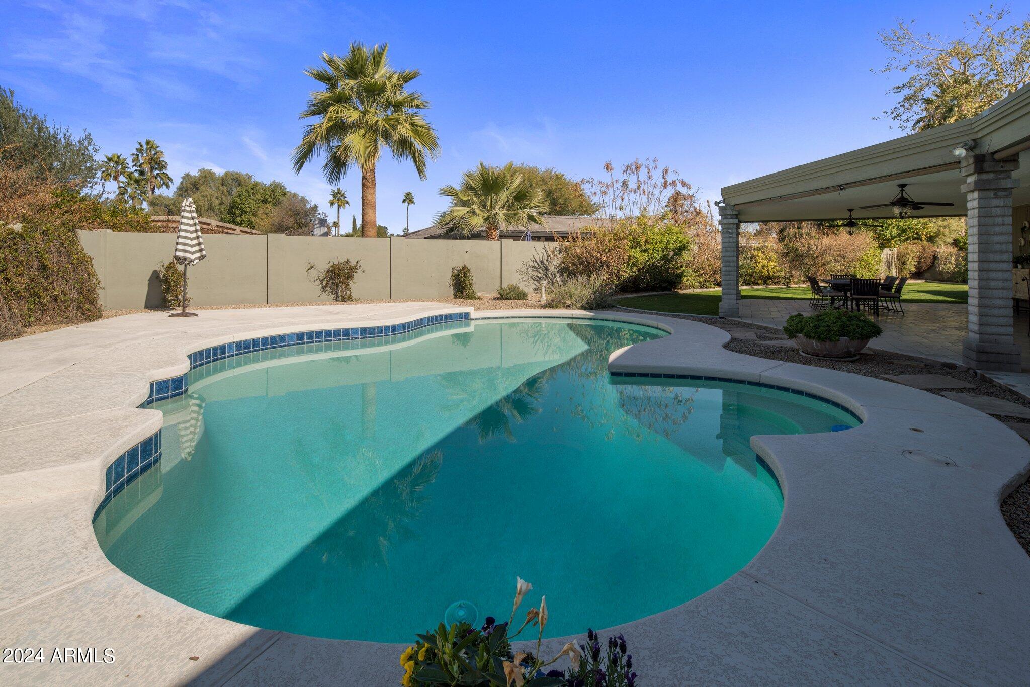 11834 N 52ND Place