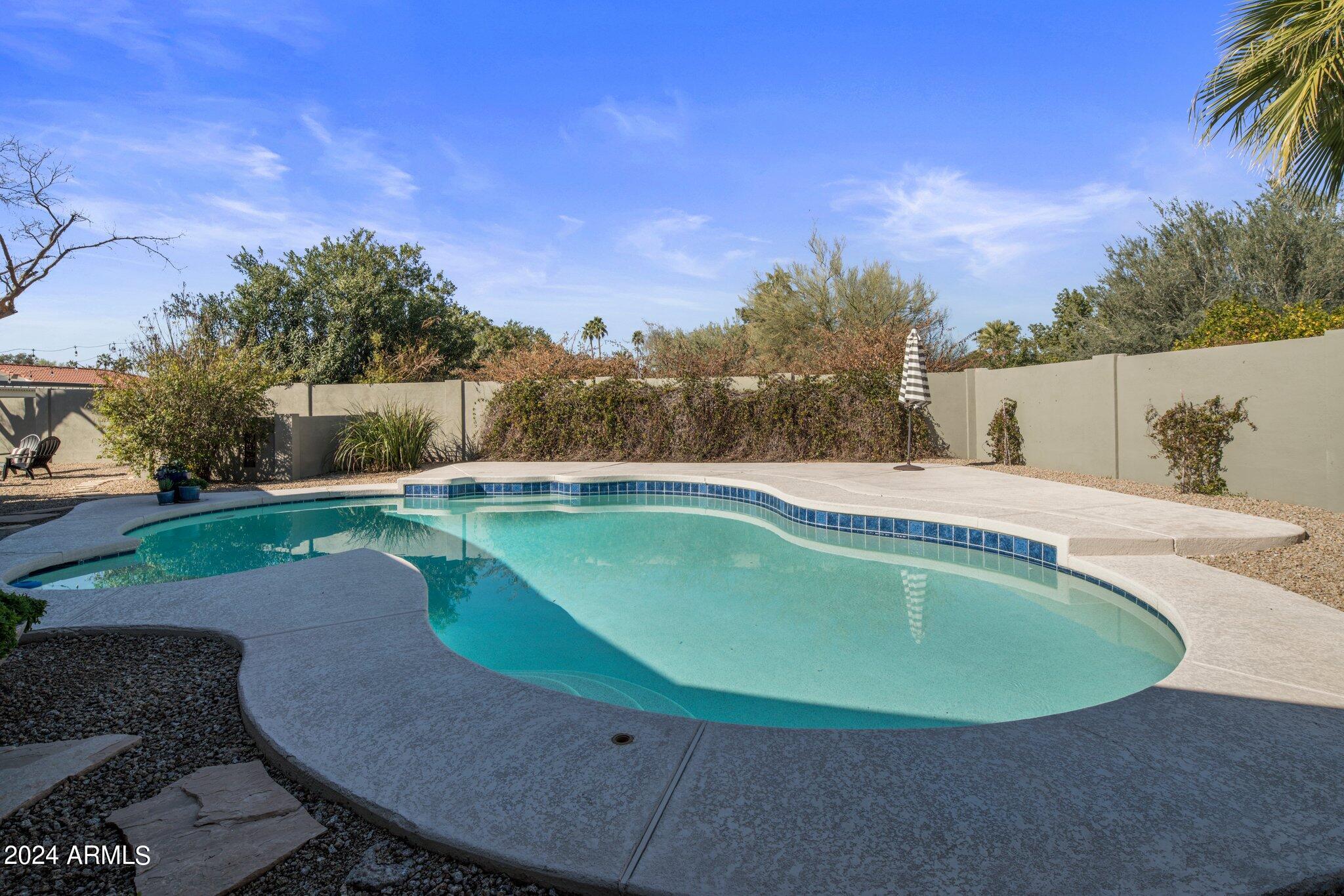 11834 N 52ND Place